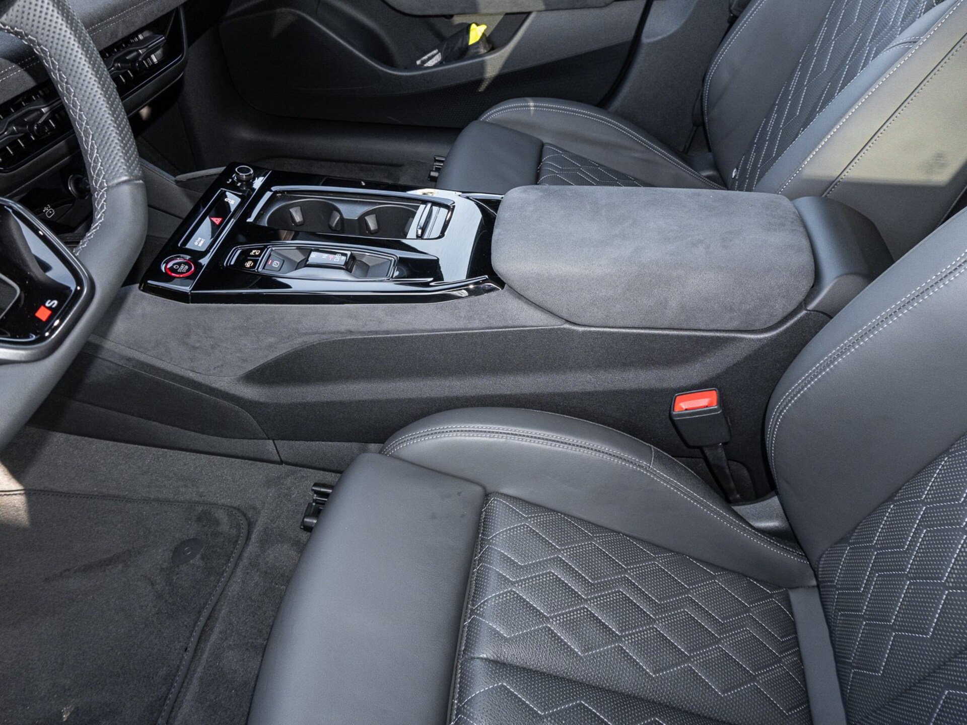 Audi S6 Sportback e-tron edition one