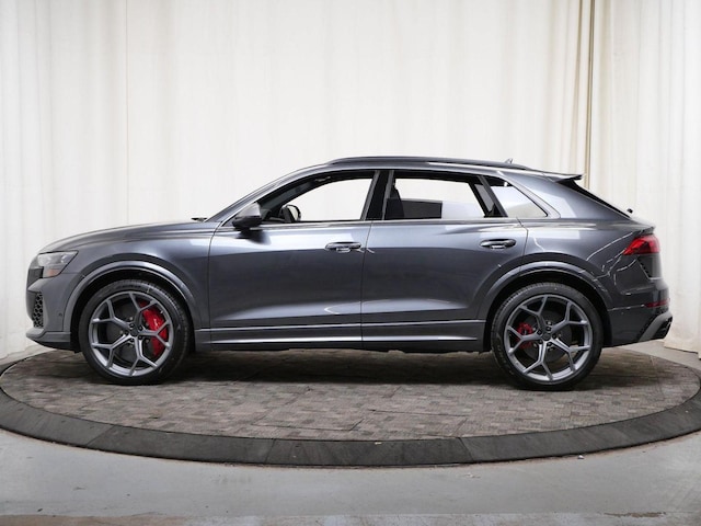 2026 Audi RS Q8 SUV performance