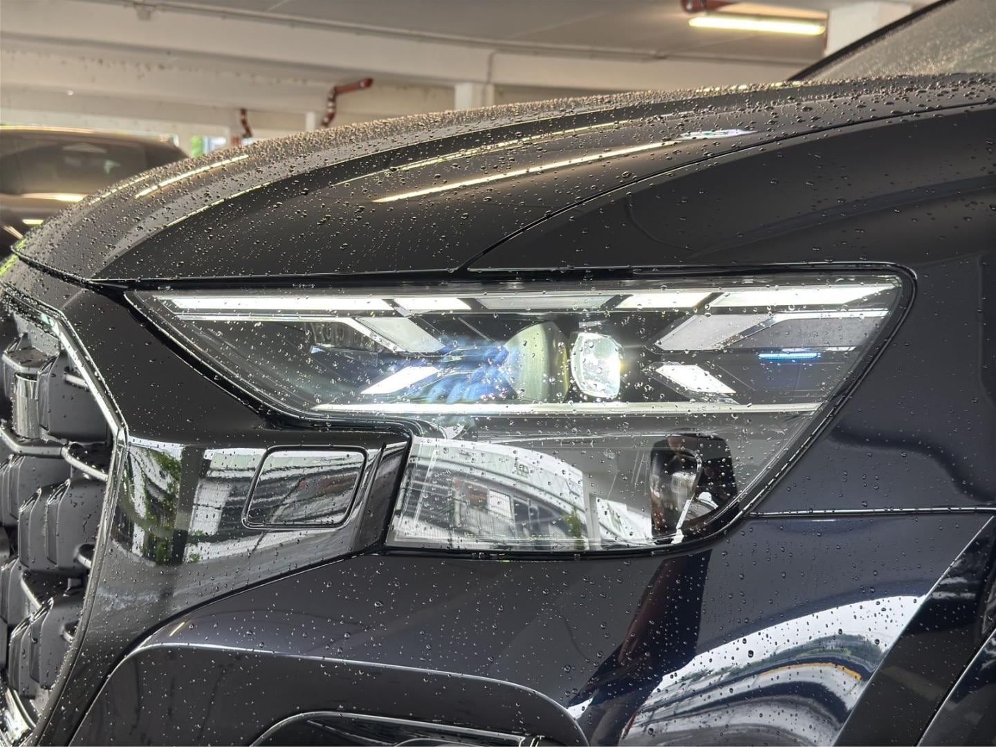 Bild über Audi Q8 SUV TDI quattro 210 kW tiptronic - für weitere Informationen kontaktieren Sie den Audi Partner