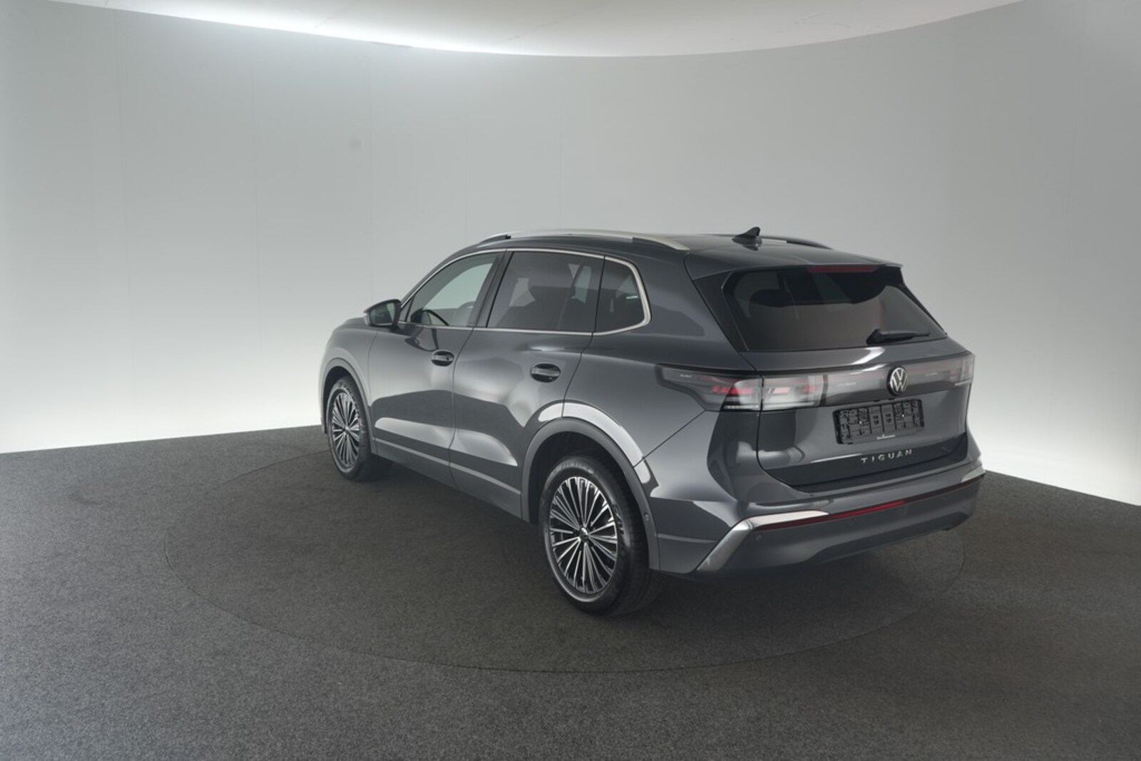Volkswagen Tiguan – Bild 9