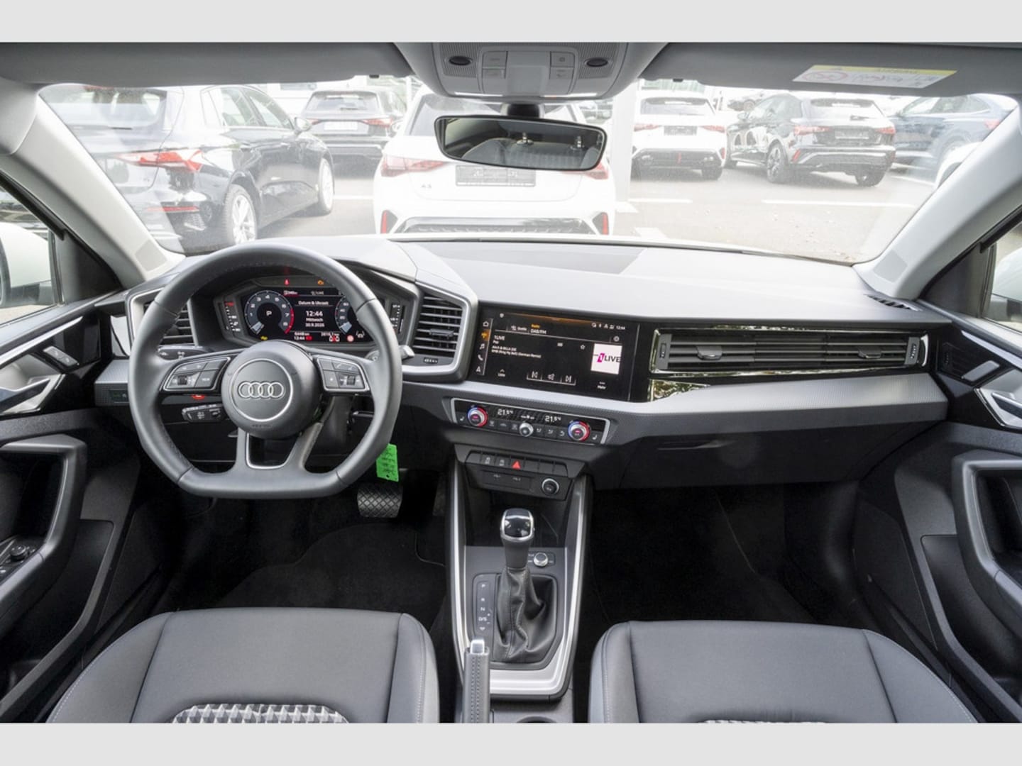 Bild über Audi A1 Sportback S line 25 TFSI S tronic - für weitere Informationen kontaktieren Sie den Audi Partner