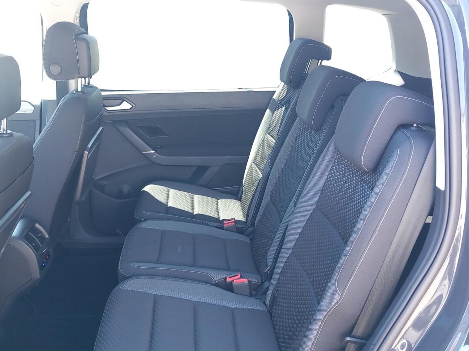 Volkswagen Touran – Bild 11