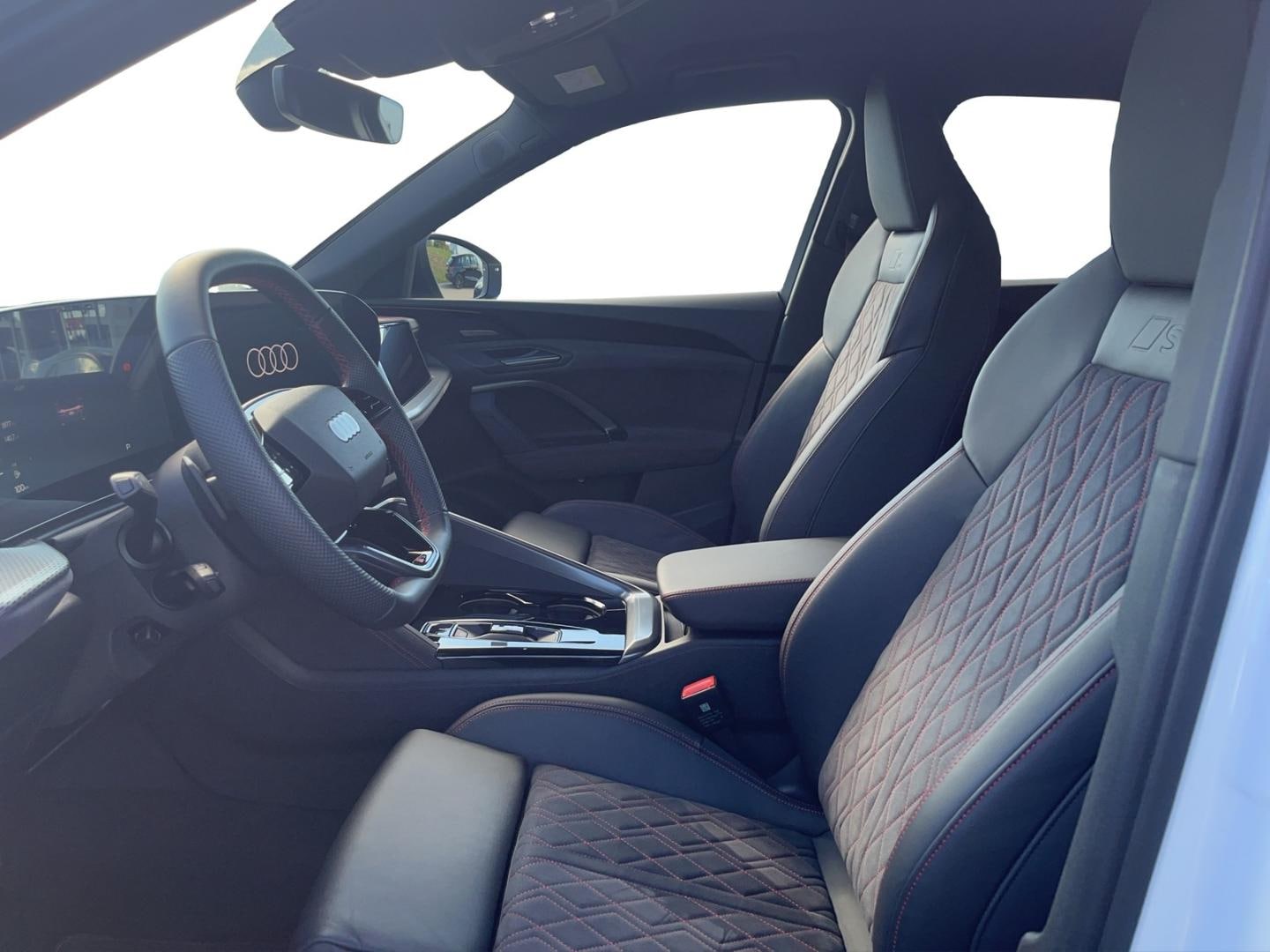 Bild über Audi Q5 SUV TFSI 150 kW S tronic - für weitere Informationen kontaktieren Sie den Audi Partner