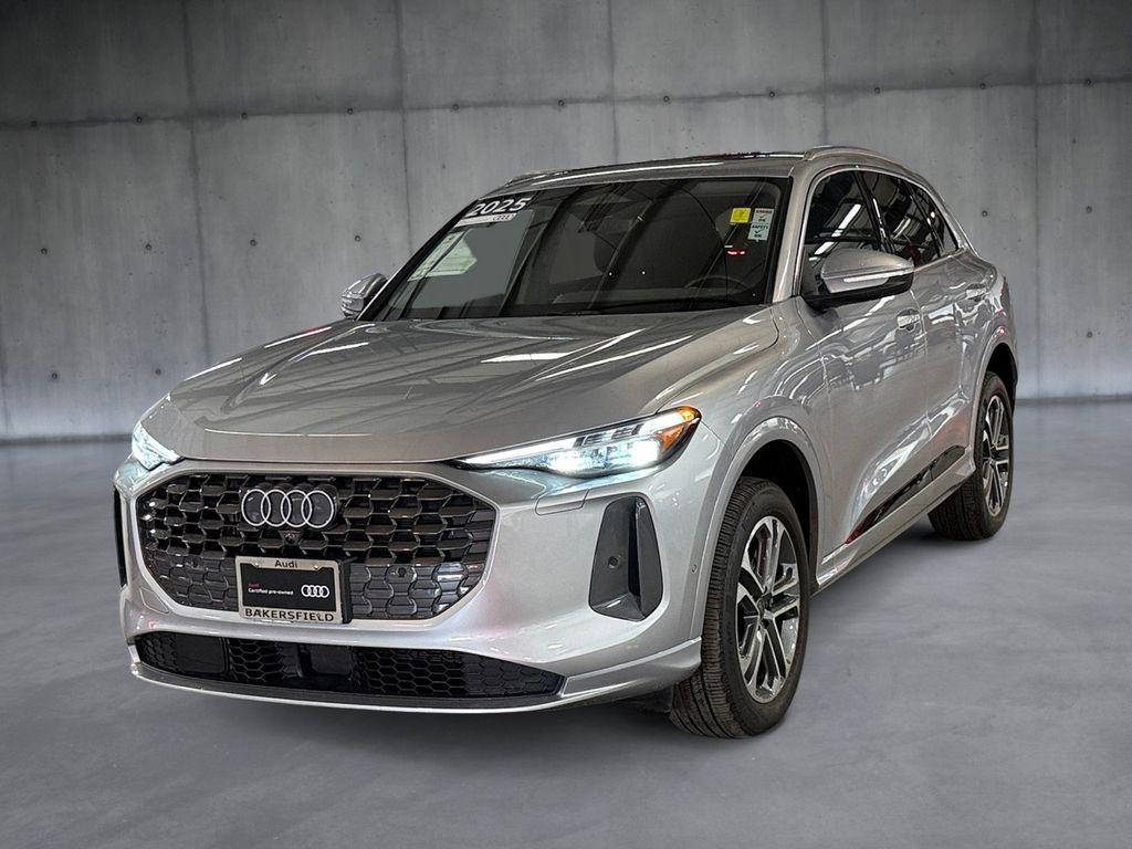 2025 Audi Q5 40 Premium Plus's photo