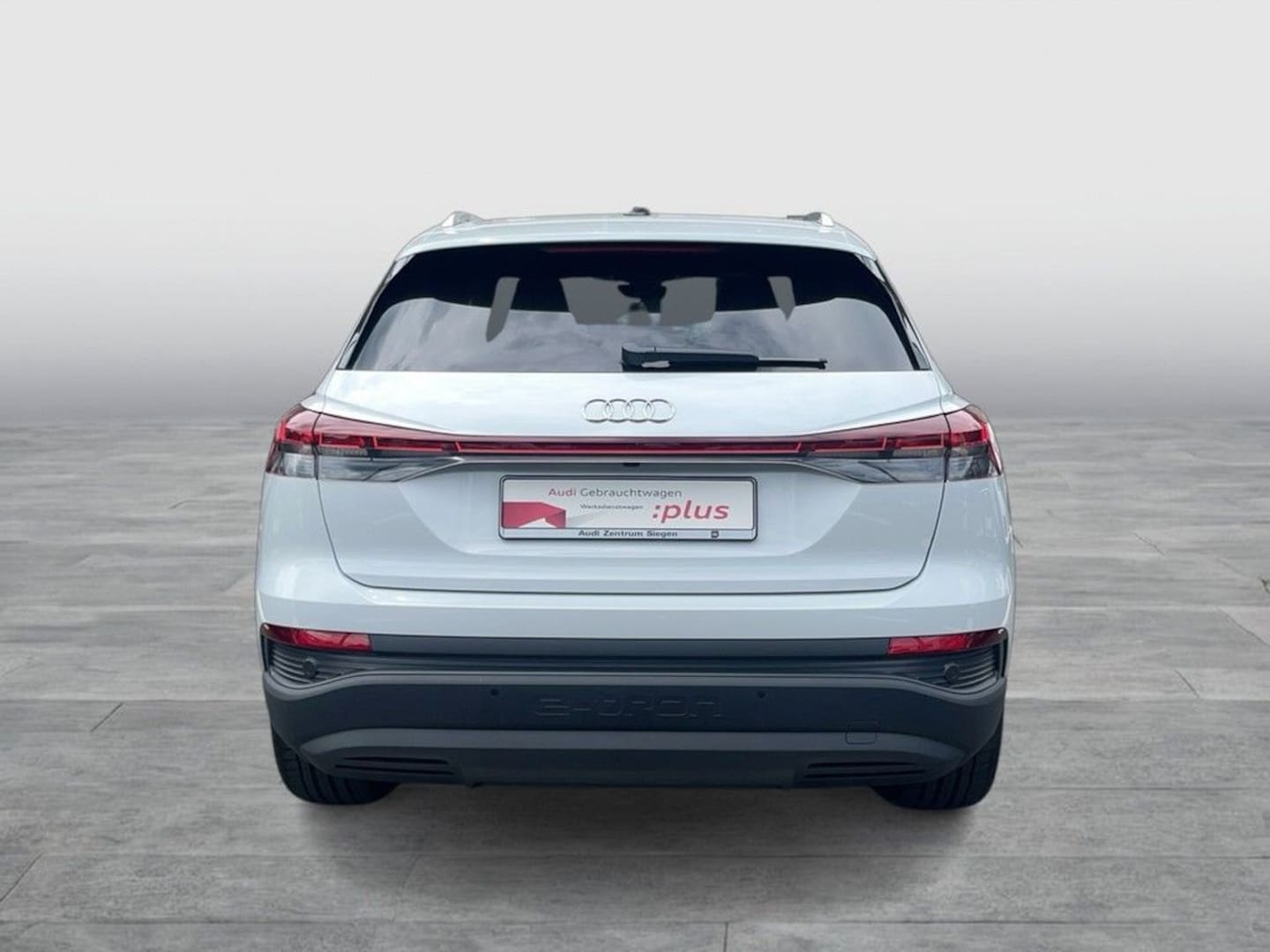 Bild über Audi Q4 e-tron 45 e-tron - für weitere Informationen kontaktieren Sie den Audi Partner