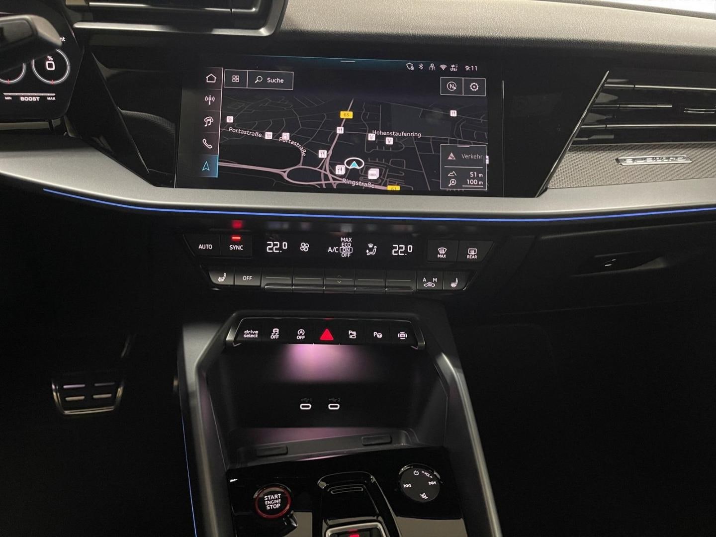 Bild über Audi RS 3 Limousine RS 3 Limousine 294 kW S tronic - für weitere Informationen kontaktieren Sie den Audi Partner