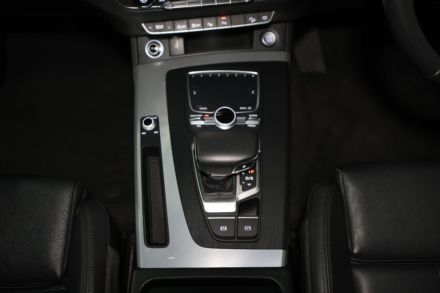 Image about Audi Q5 40 TDI quattro S tronic