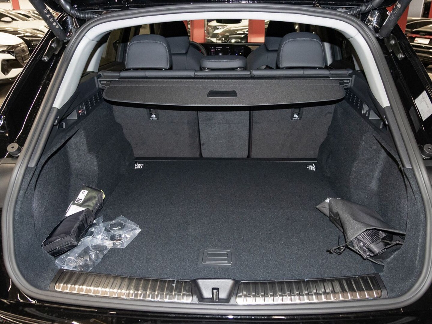 Bild über Audi Q5 SUV TDI quattro 150 kW S tronic - für weitere Informationen kontaktieren Sie den Audi Partner
