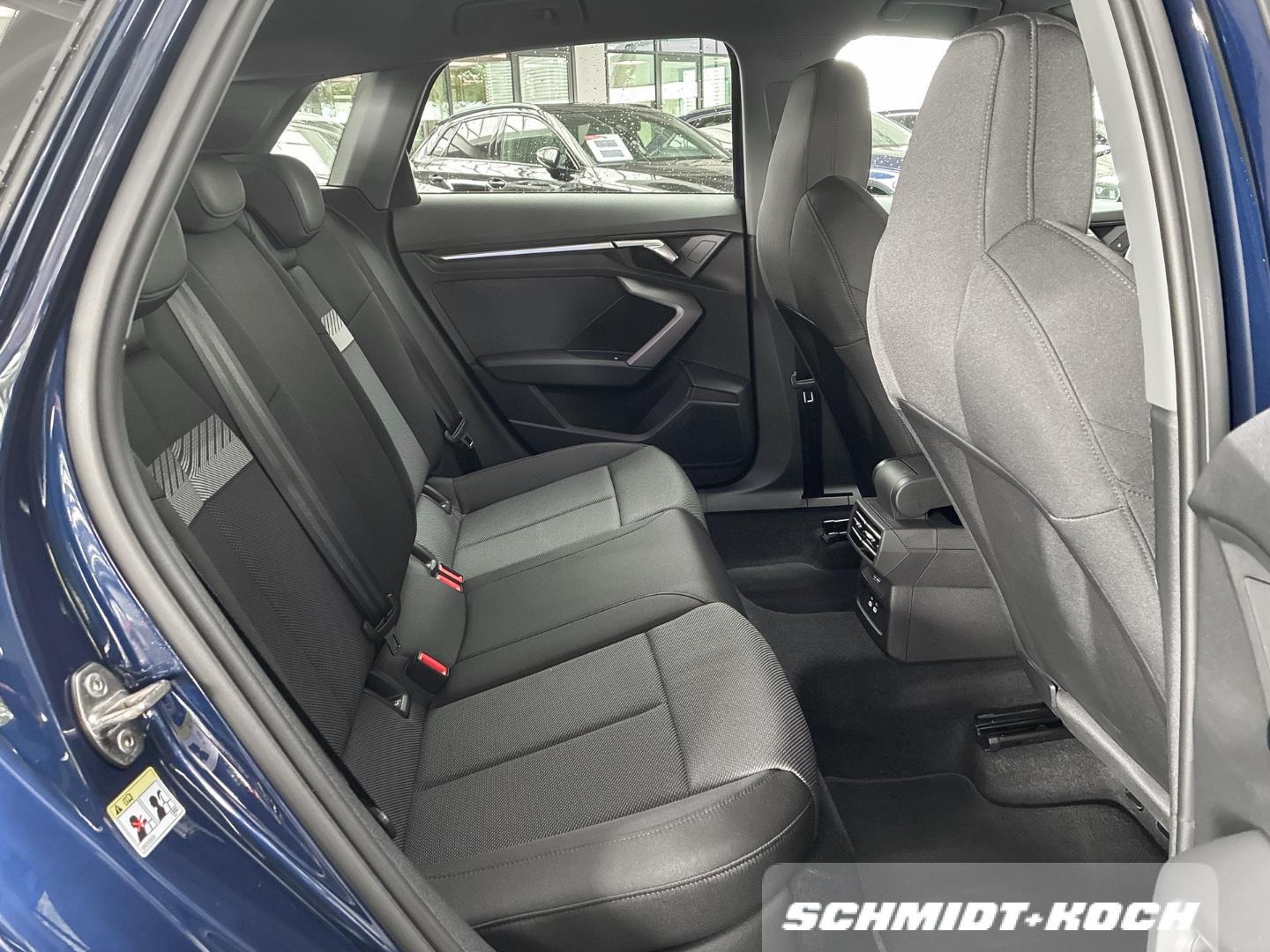 Bild über Audi A3 Sportback S line 30 TFSI S tronic - für weitere Informationen kontaktieren Sie den Audi Partner