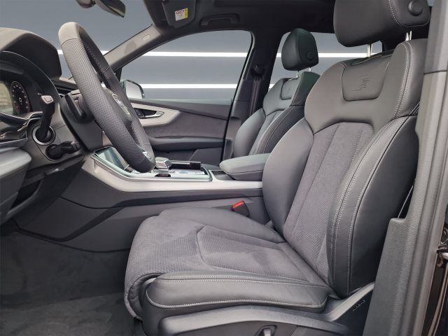 Image about Audi Q7 SUV S line 50 TDI quattro tiptronic