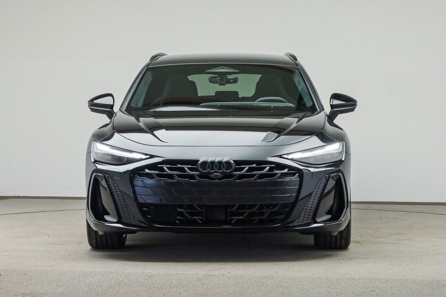 Bild über Audi A6 Avant TDI quattro 220 kW S tronic - für weitere Informationen kontaktieren Sie den Audi Partner