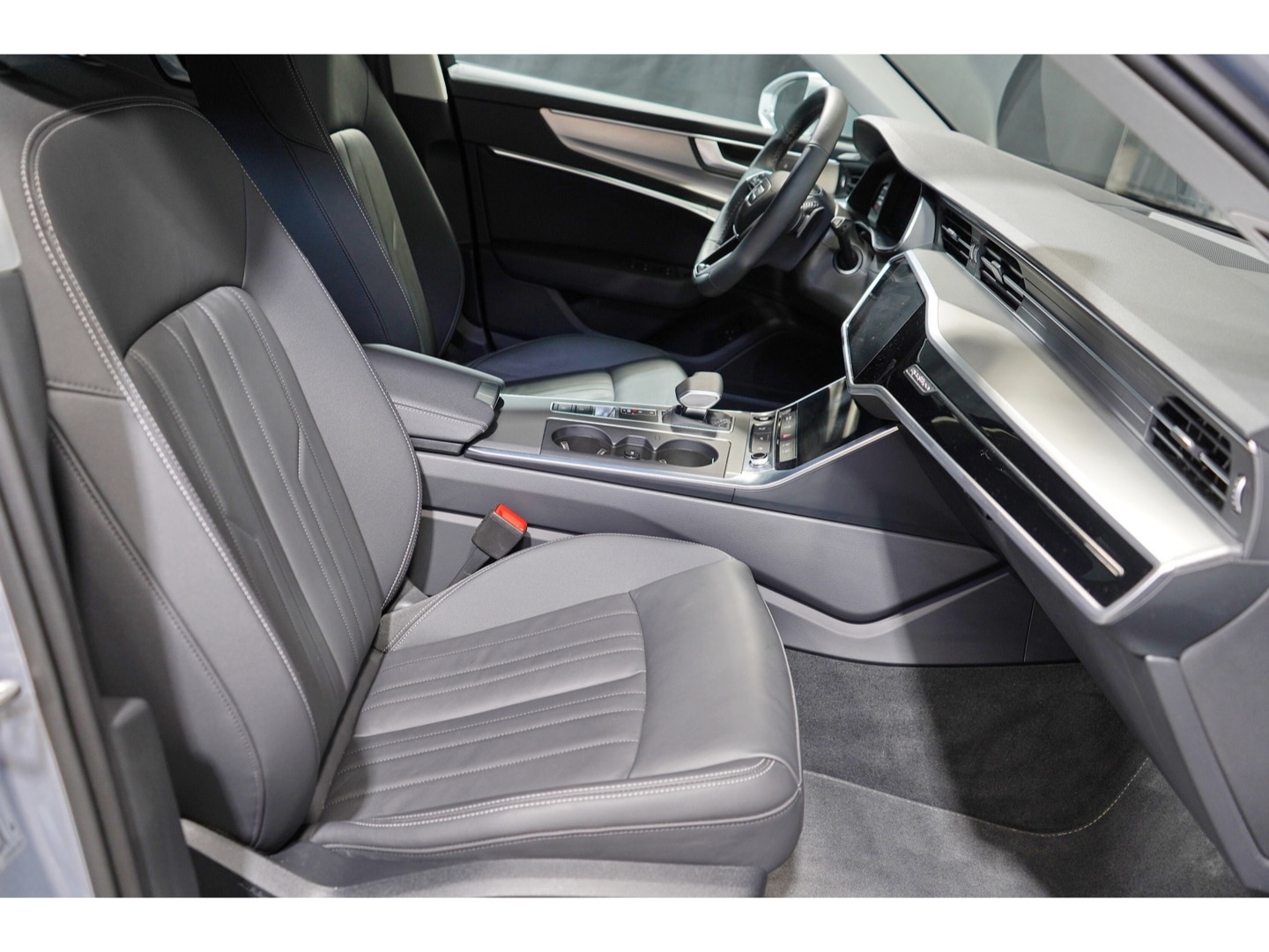 Bild über Audi A6 Avant TFSI e advanced 50 TFSI e quattro S tronic - für weitere Informationen kontaktieren Sie den Audi Partner