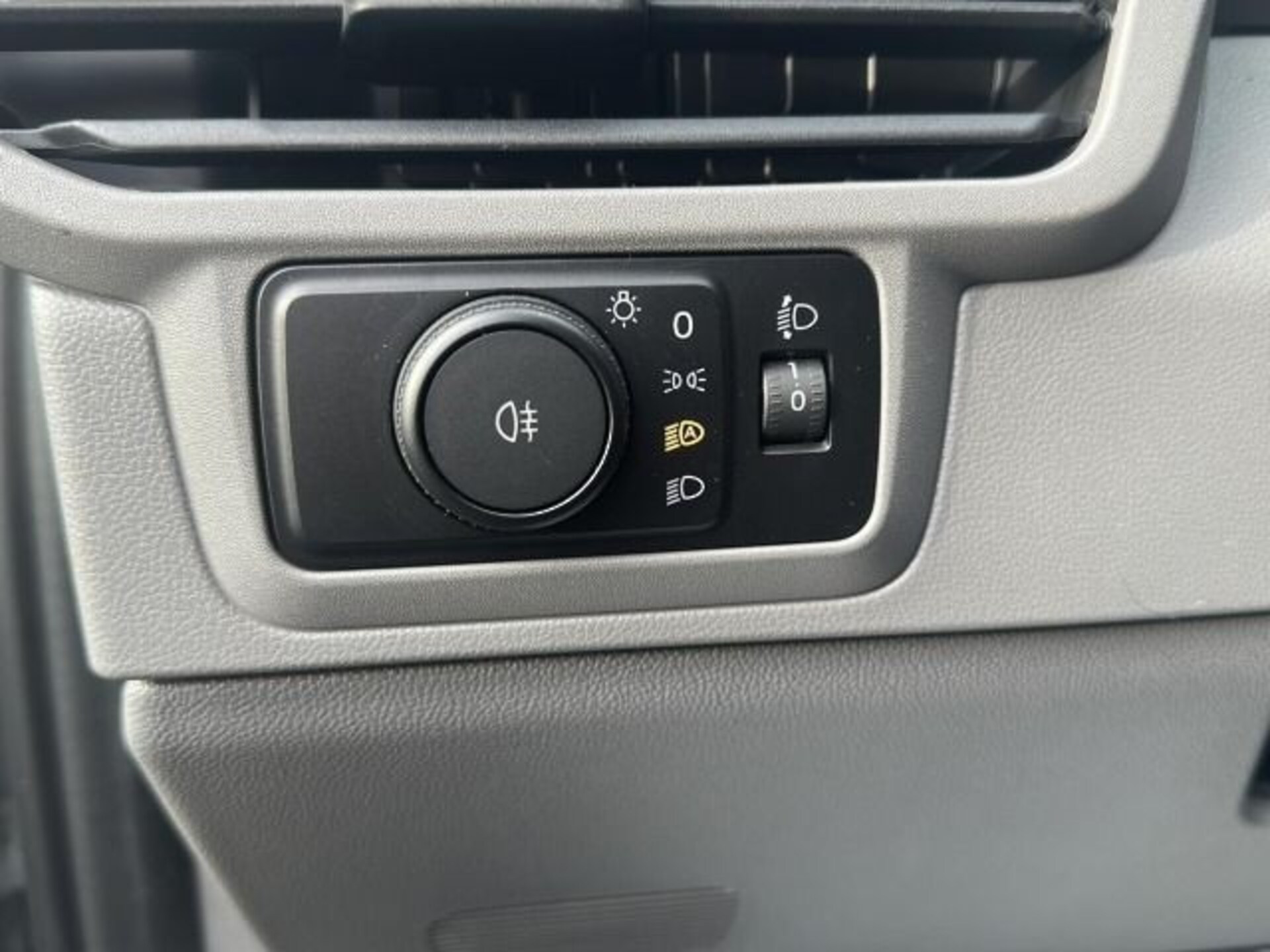 Volkswagen Transporter Kasten langer Radstand