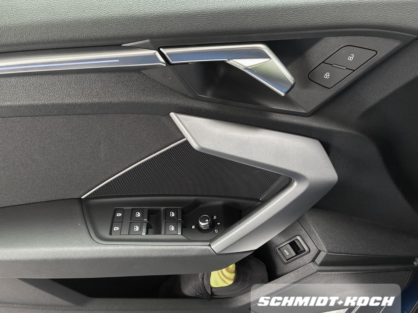 Bild über Audi A3 Sportback S line 30 TFSI S tronic - für weitere Informationen kontaktieren Sie den Audi Partner