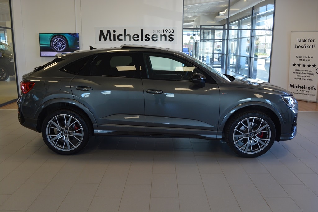 Bild som visar Audi Q3 Sportback Q3 Sportback 45 TFSI quattro S line 245 hk S tronic - för mer information kontakta din Audi Partner