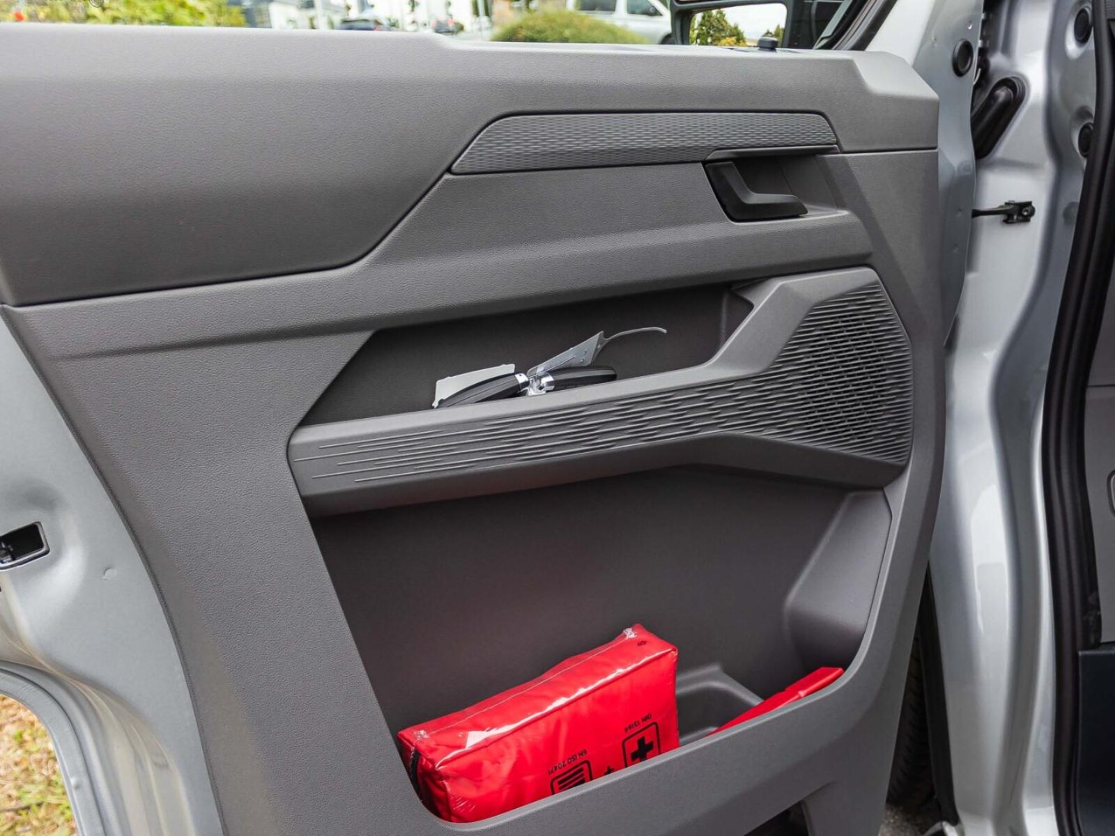 Volkswagen Transporter Kasten langer Radstand – Bild 6