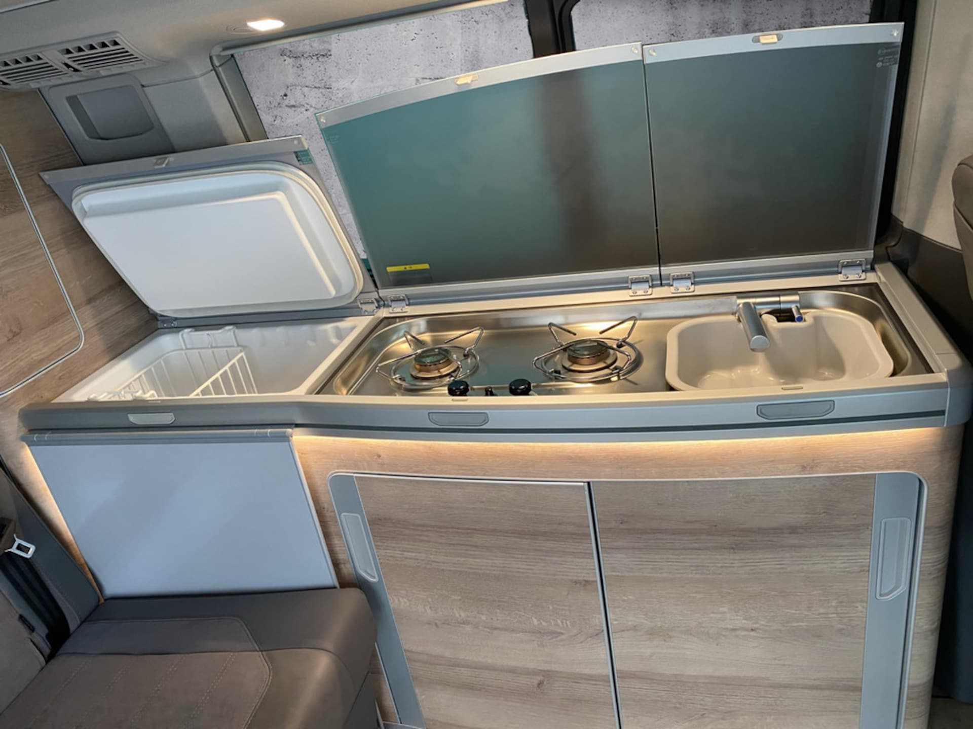Volkswagen T6.1 California Ocean