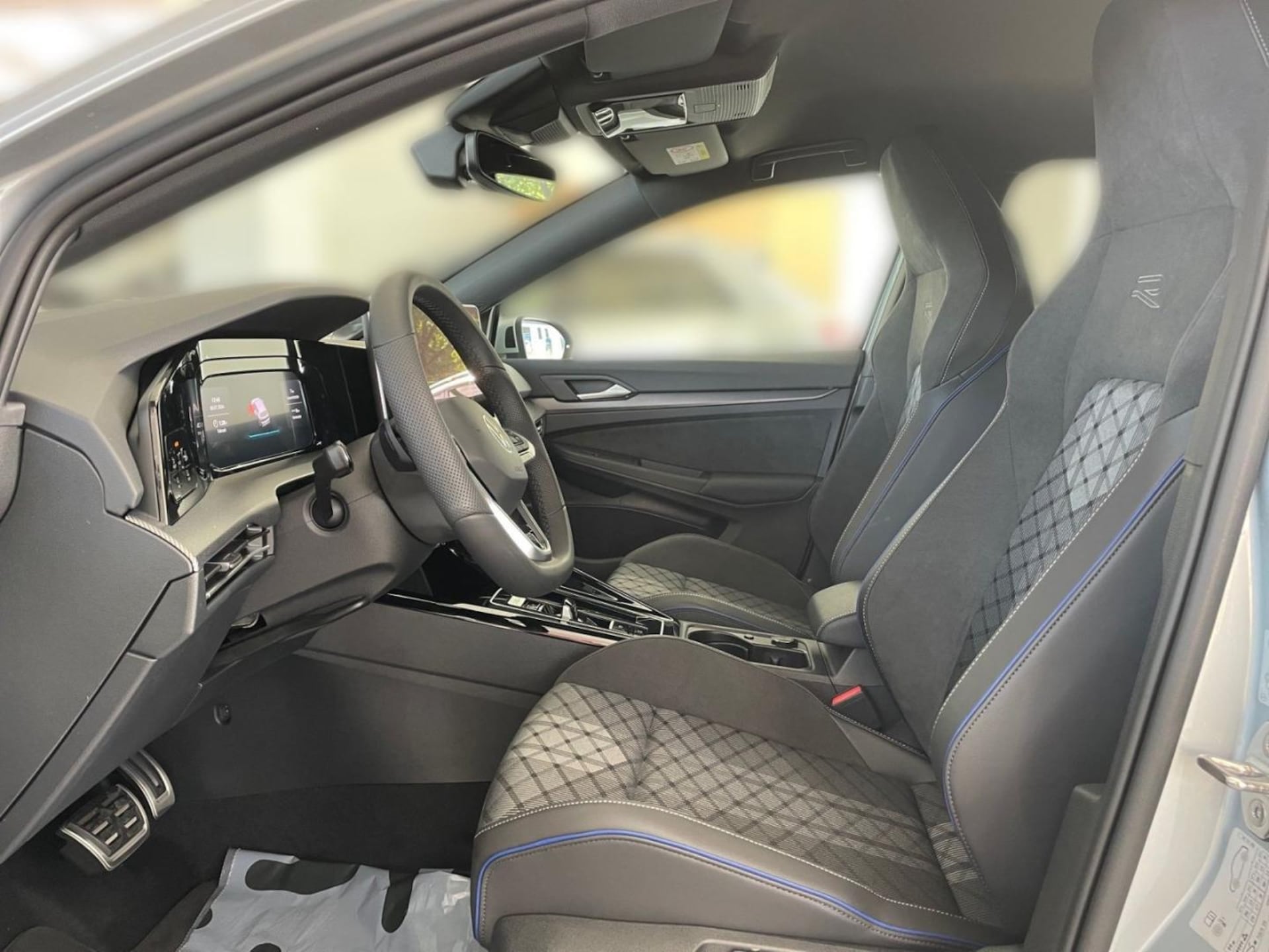 Volkswagen Golf R-Line