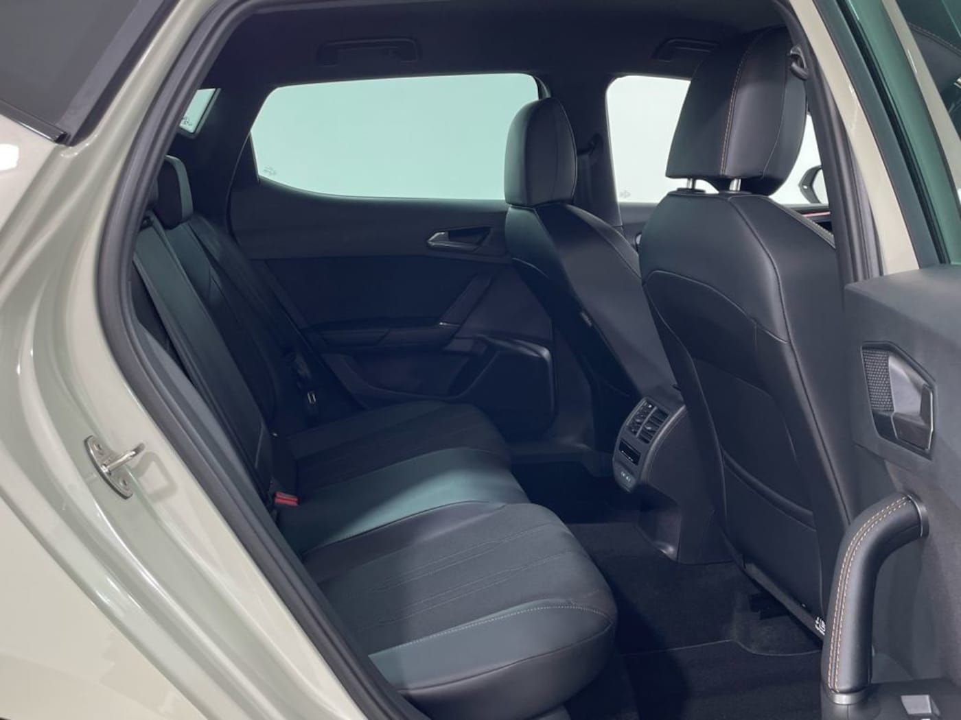 CUPRA Leon León 1.5 eTSI DSG 110 kW (150 CV) — photo 7