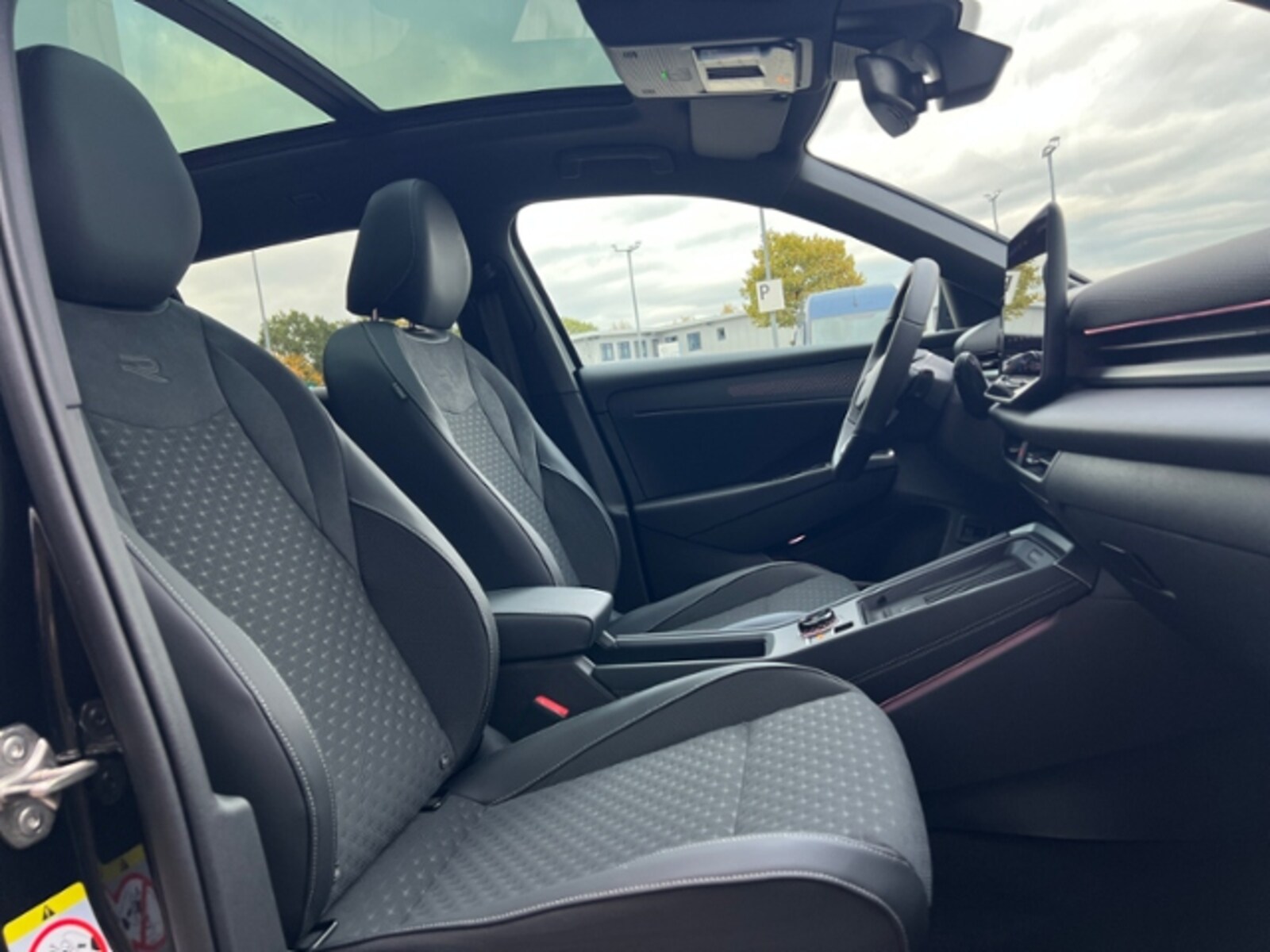 Volkswagen T-Roc – Bild 9