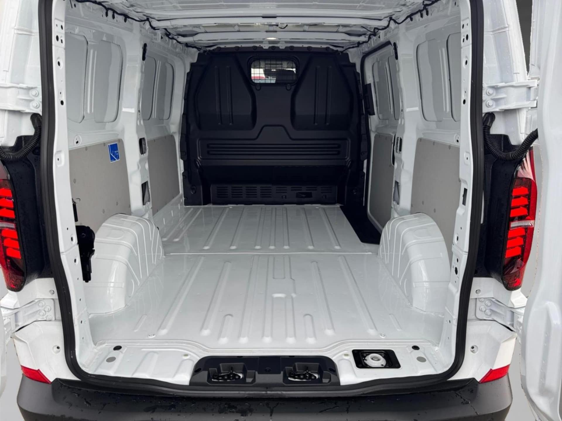 Volkswagen Transporter Kasten kurzer Radstand