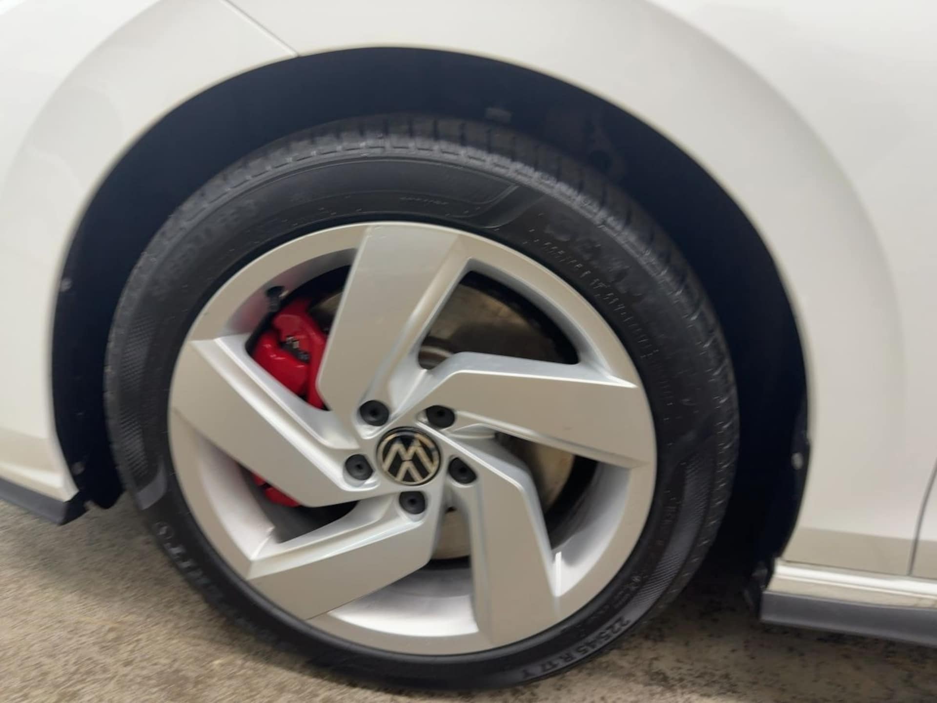 Volkswagen Golf GTI
