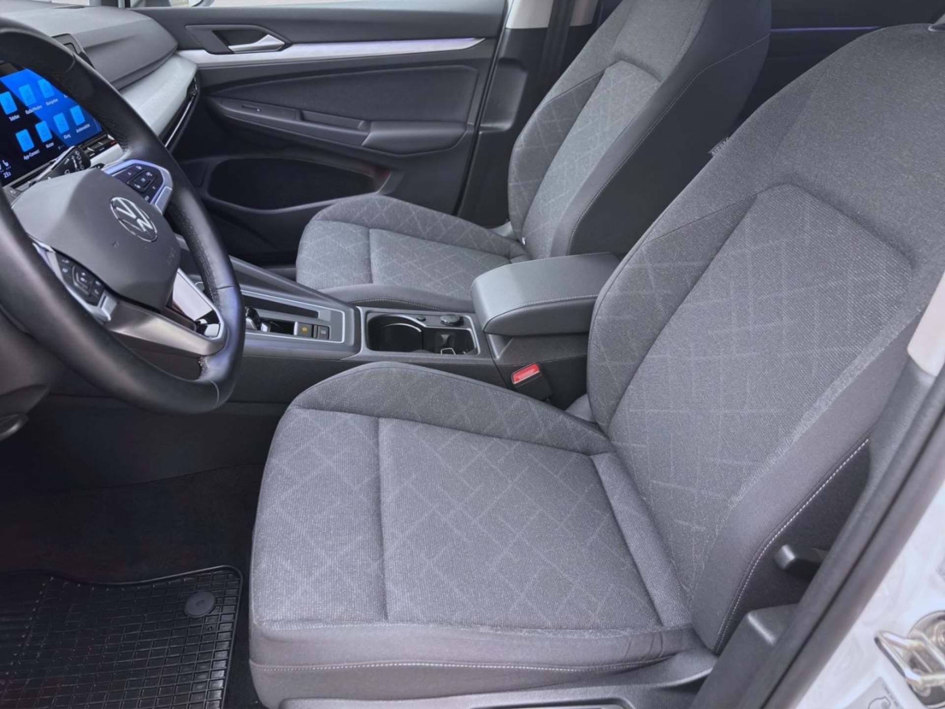 Volkswagen Golf Variant Life