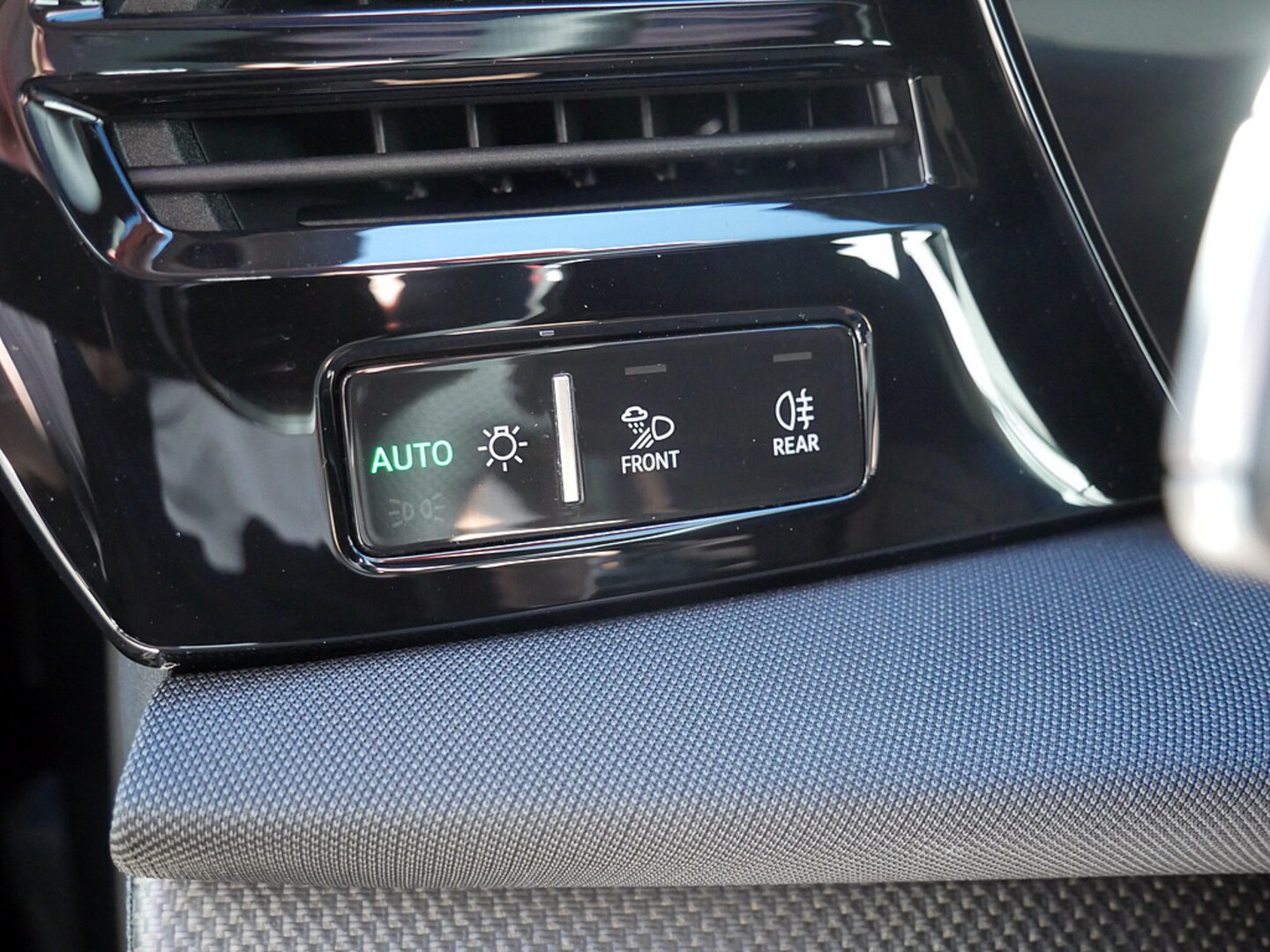 Bild über Audi Q7 SUV TDI quattro 220 kW tiptronic - für weitere Informationen kontaktieren Sie den Audi Partner