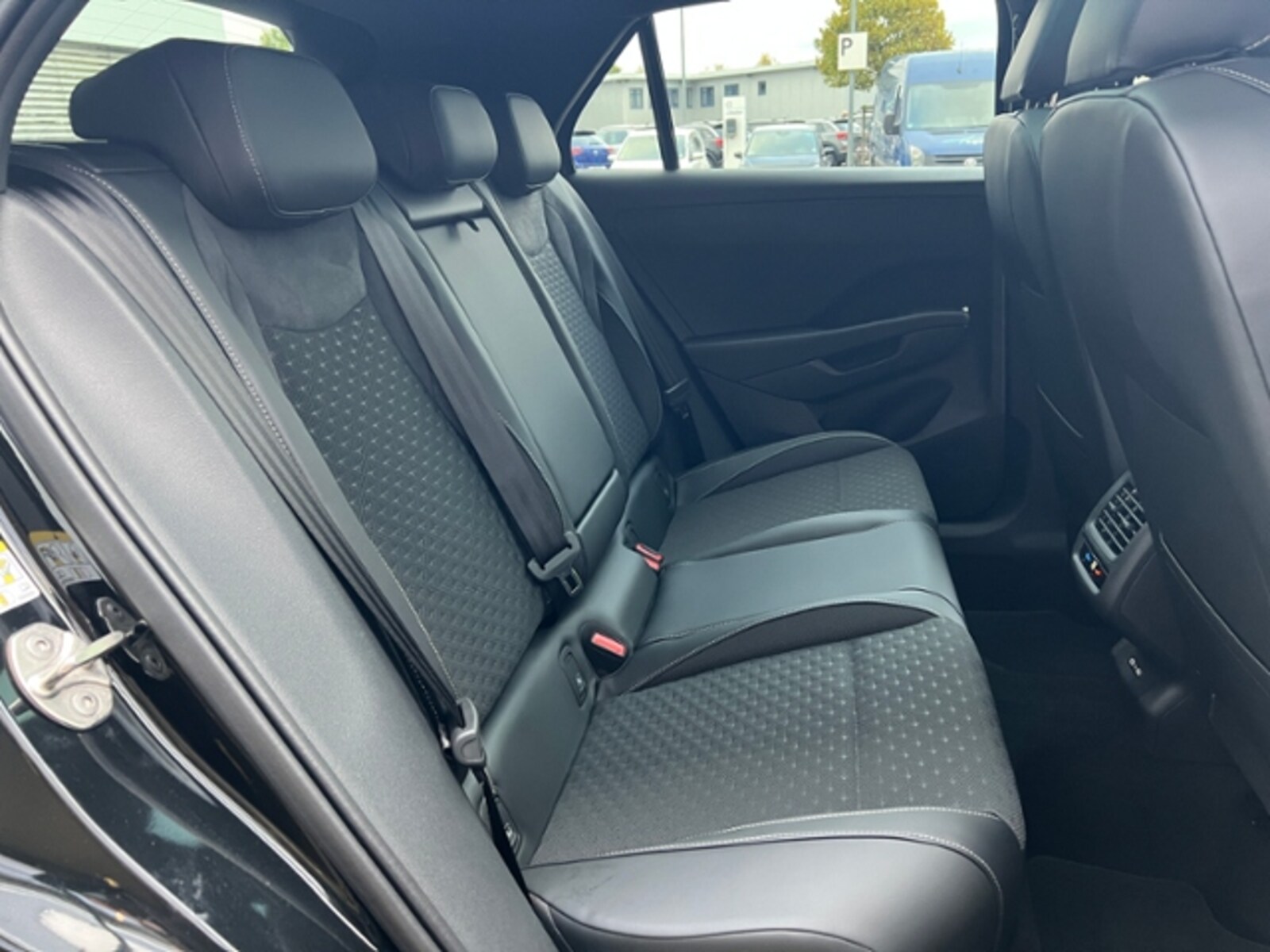 Volkswagen T-Roc – Bild 10