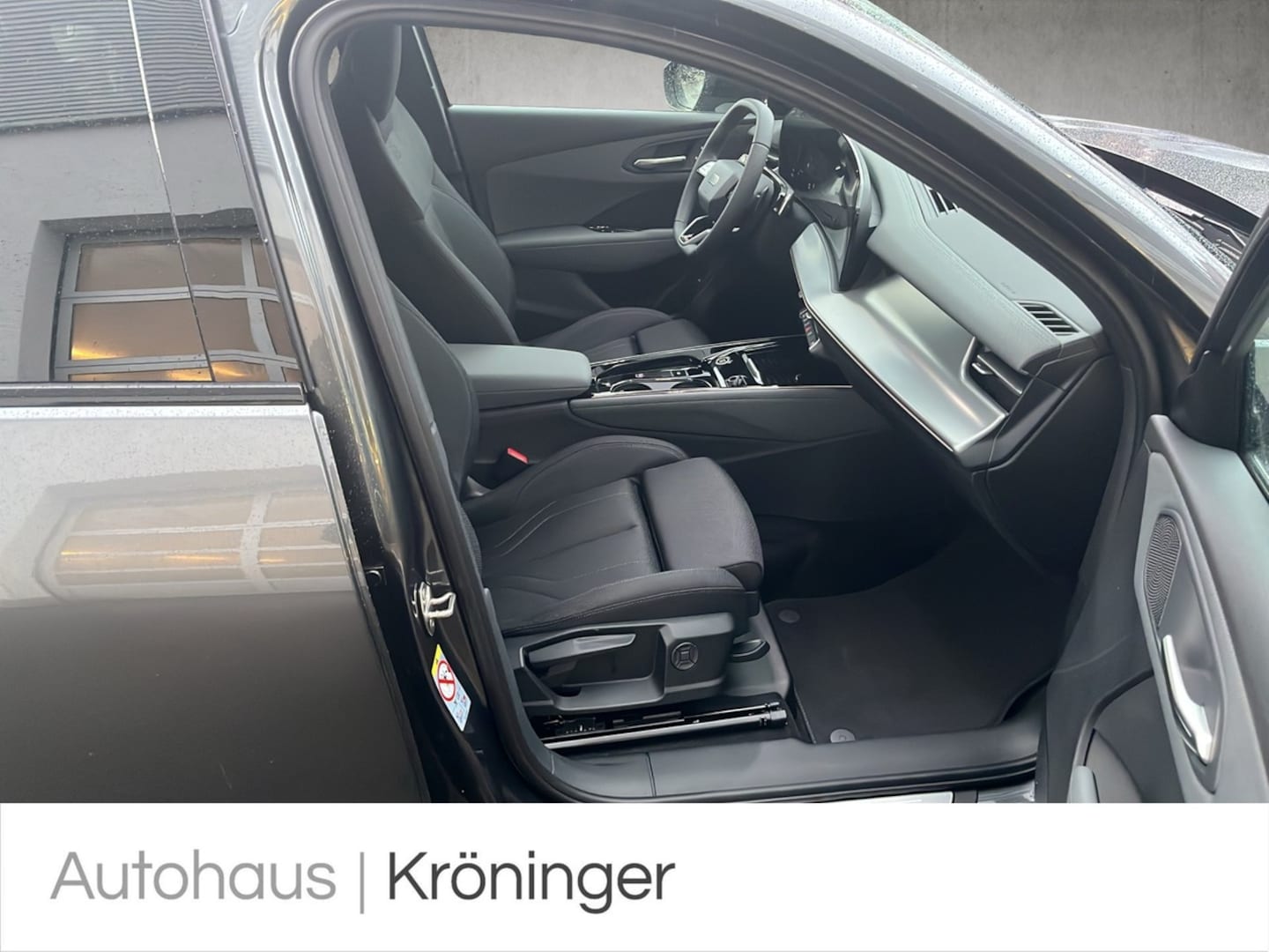 Bild über Audi Q3 SUV TFSI 110 kW S tronic - für weitere Informationen kontaktieren Sie den Audi Partner