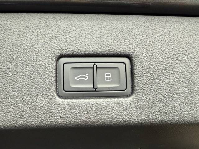 Image about Audi A7 Sportback TFSI e S line 50 TFSI e Hybride rechargeable quattro 220 kW (299 ch) S tronic