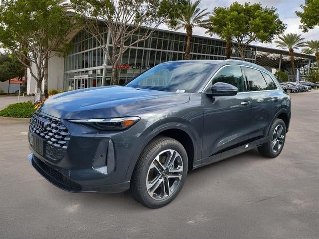 2025 Audi New Q5 Premium's photo