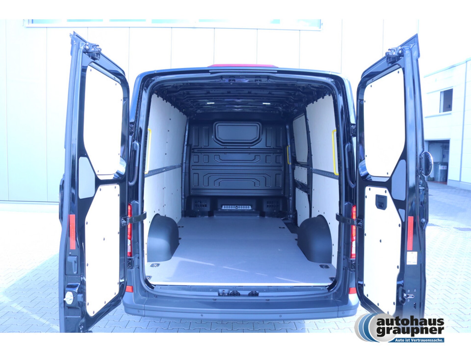 Volkswagen Crafter Kasten mittlerer Radstand