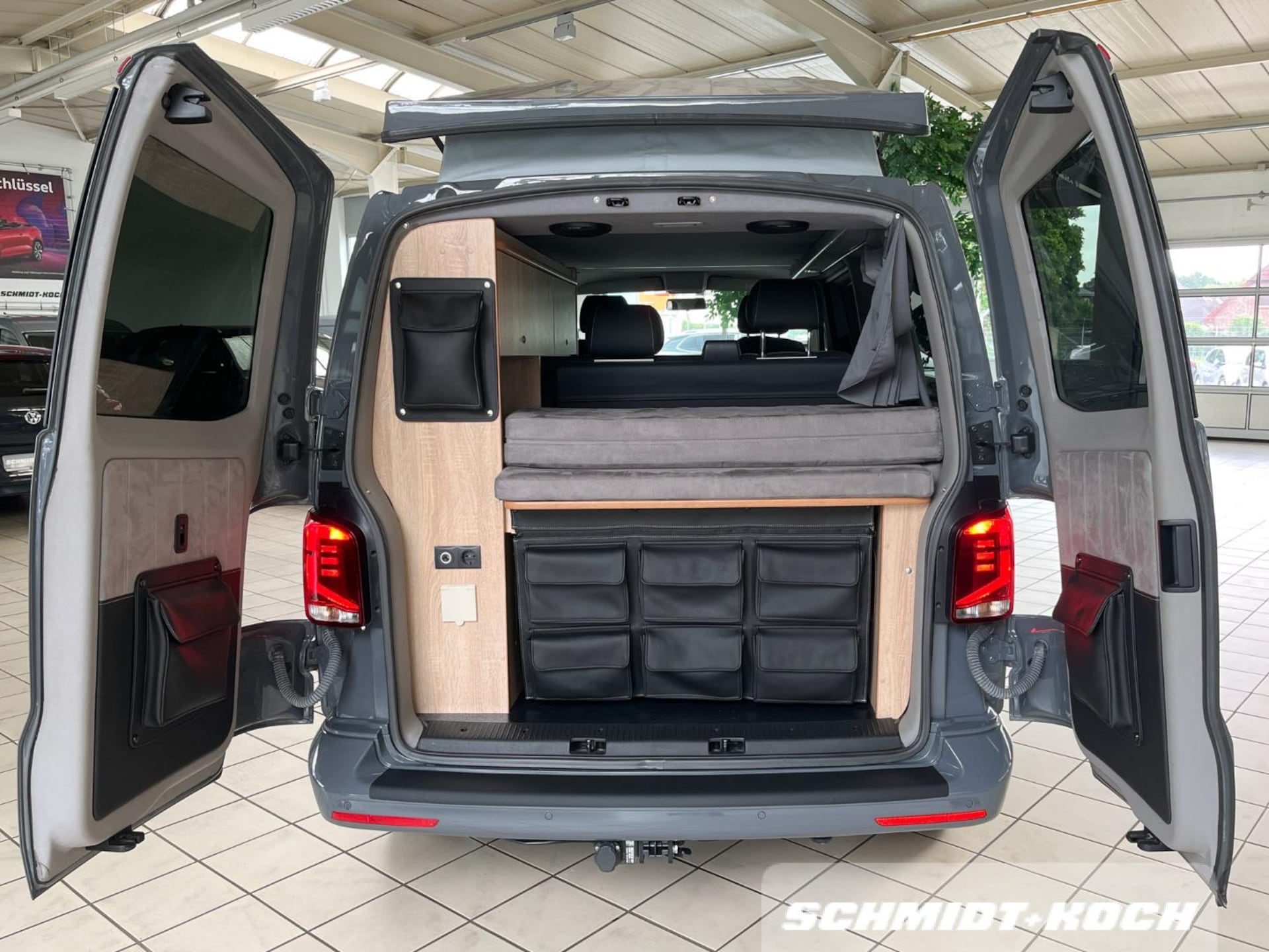 Volkswagen T6.1 Transporter Kasten langer Radstand