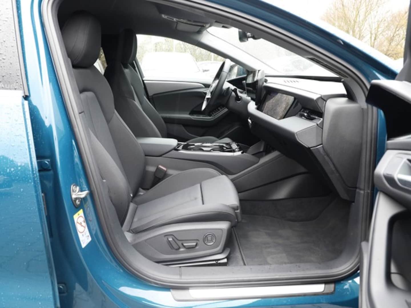 Bild über Audi A6 Sportback e-tron e-tron - für weitere Informationen kontaktieren Sie den Audi Partner