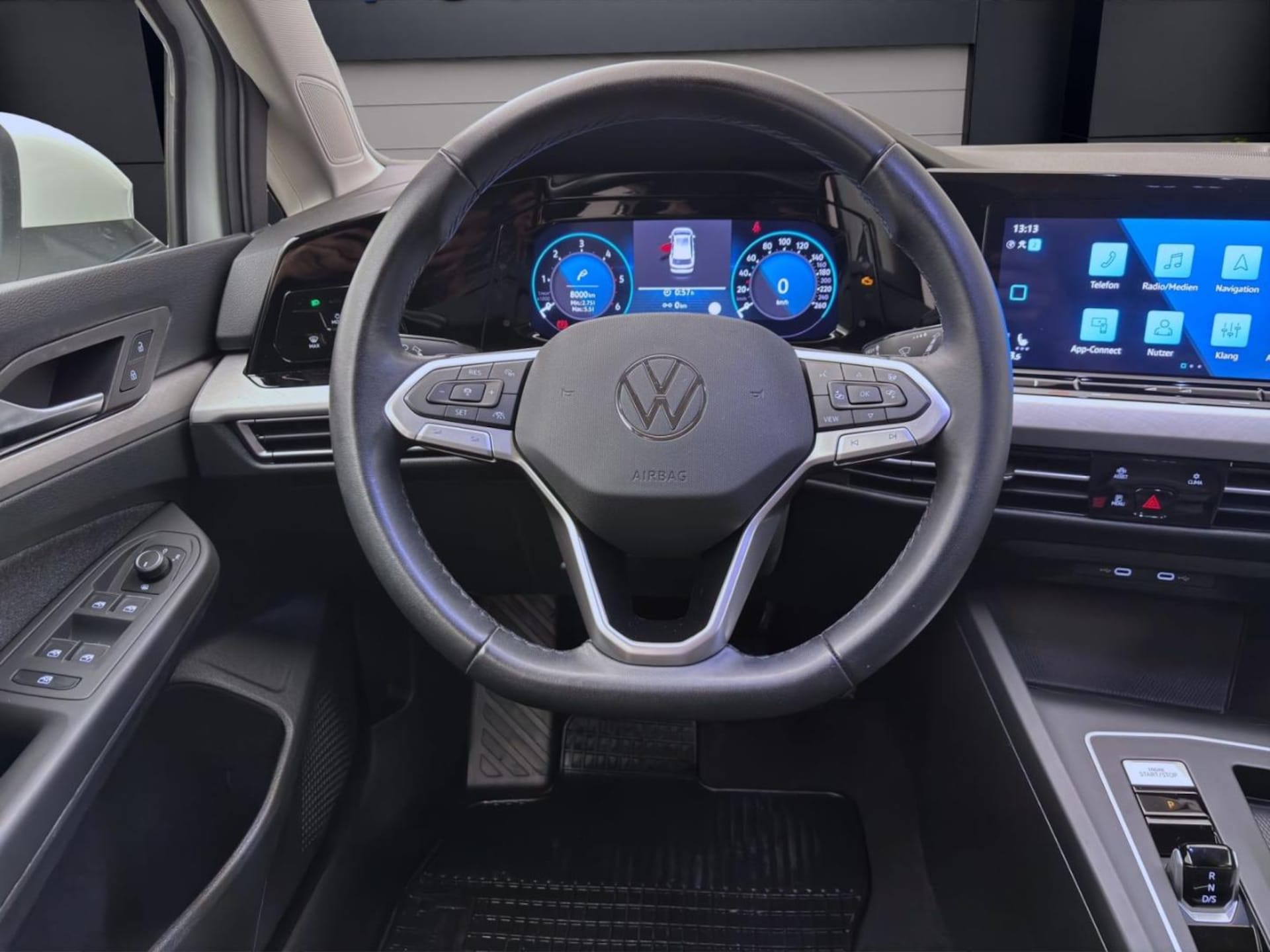 Volkswagen Golf Variant Life