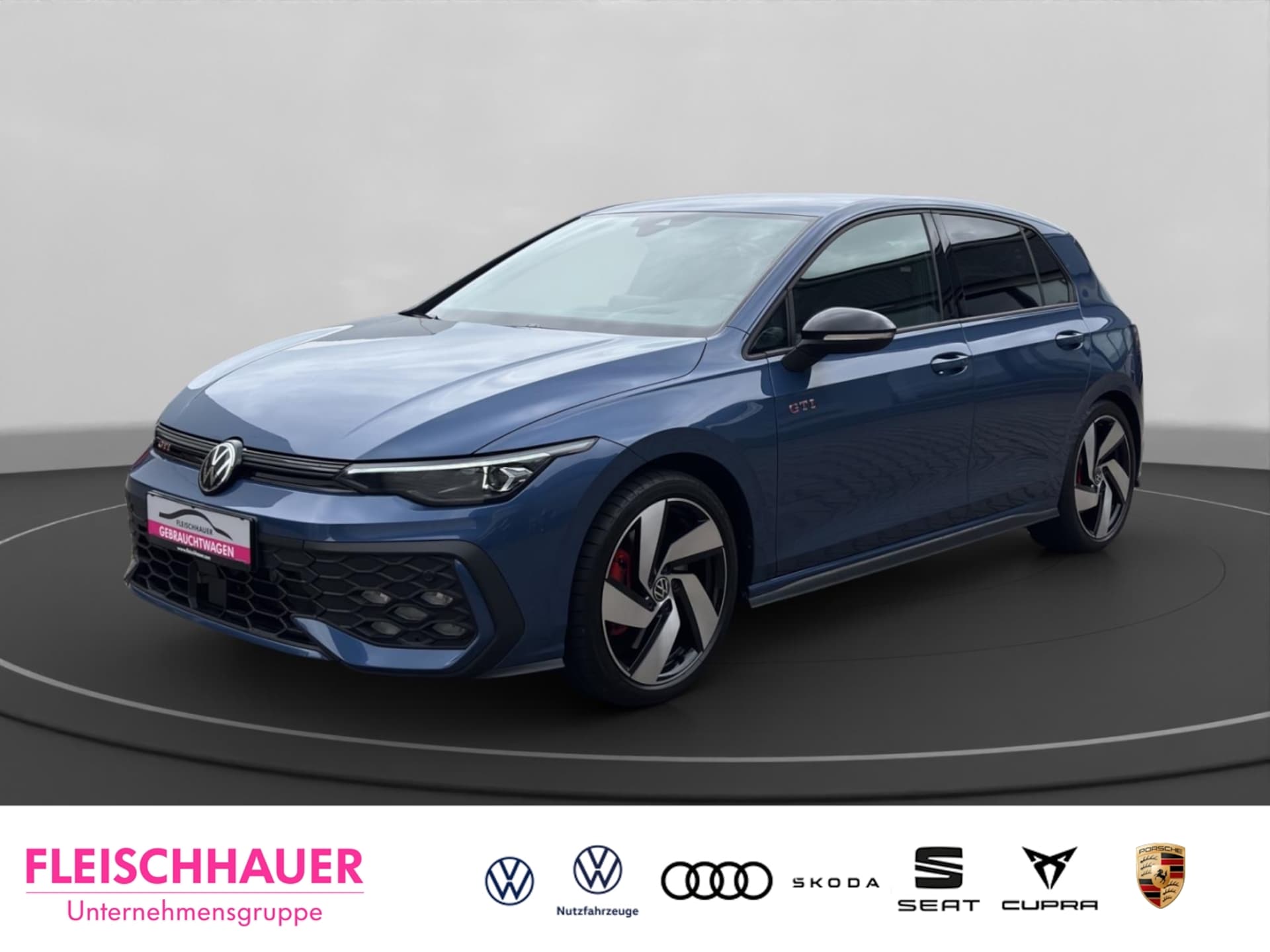 Volkswagen Golf — Volkswagen Golf VIII neues Modell HUD AHK 18'' IQlight BusinessPaket BlackStyle