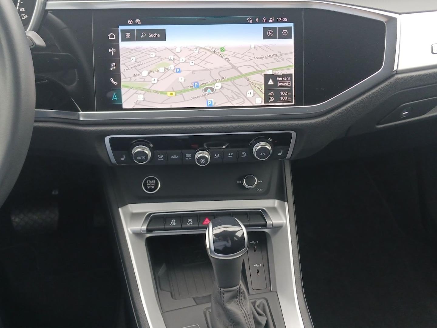 Bild über Audi Q3 advanced 35 TFSI S tronic - für weitere Informationen kontaktieren Sie den Audi Partner