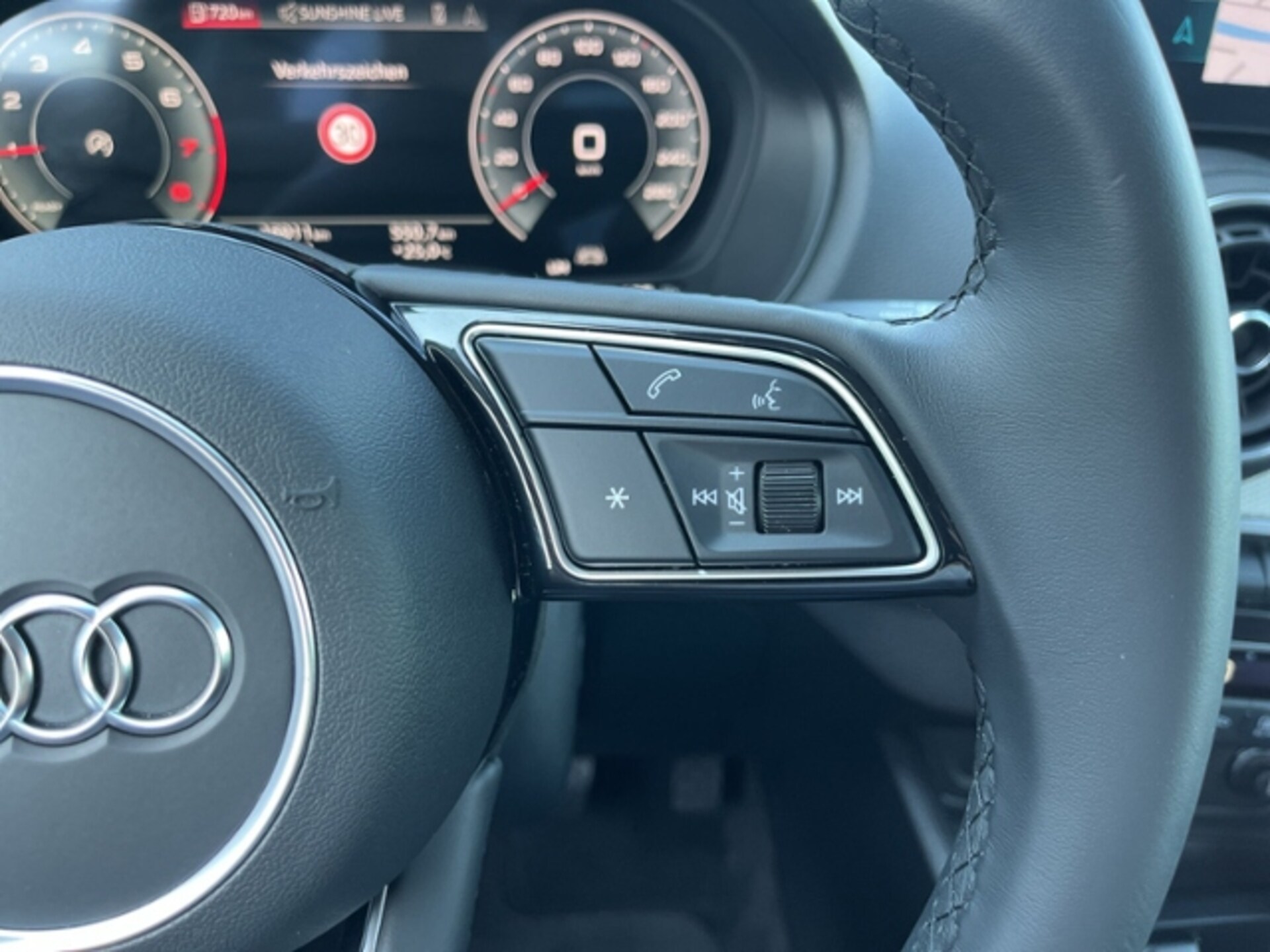 Audi Q2 S line