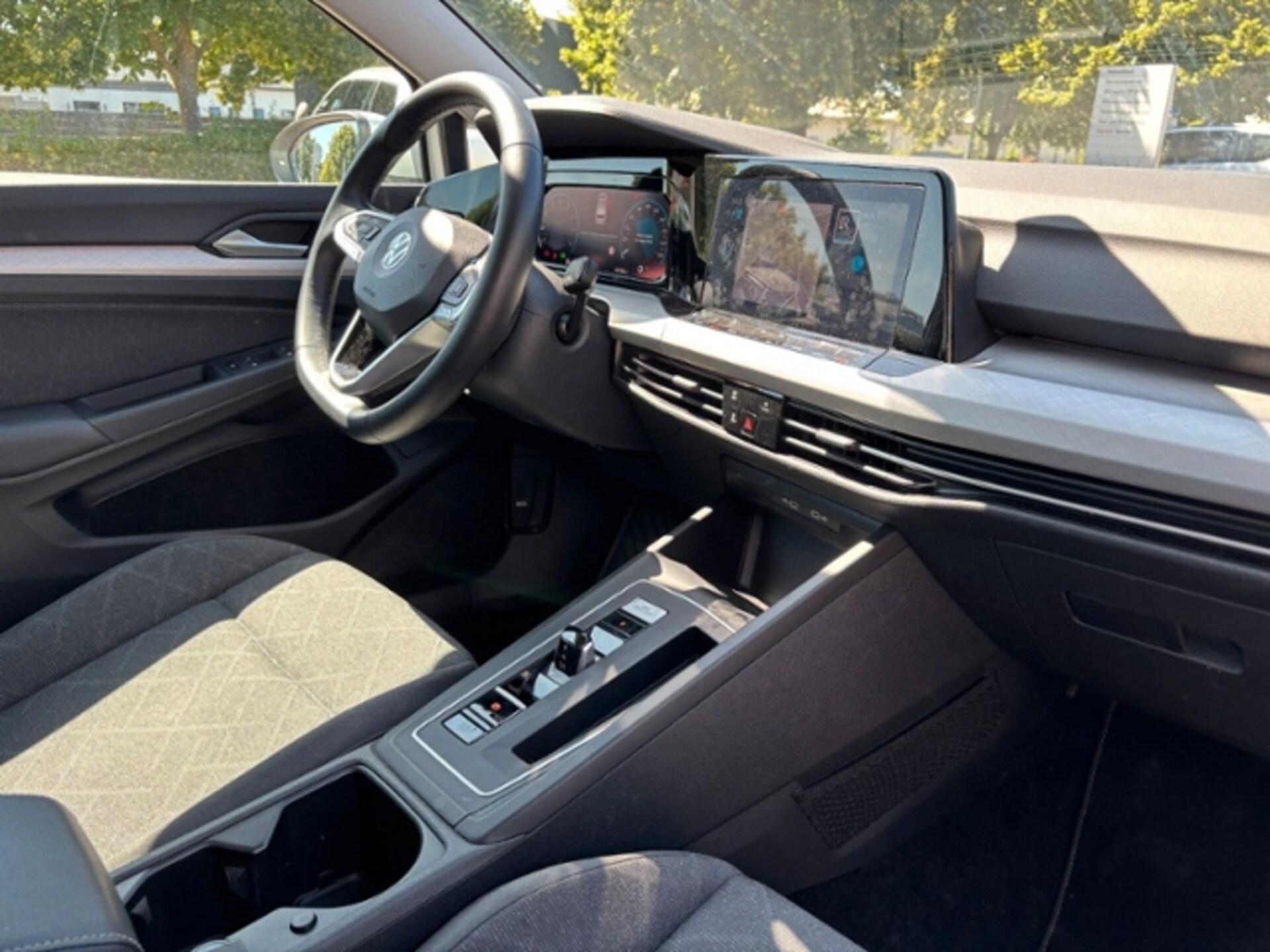 Volkswagen Golf Variant Life