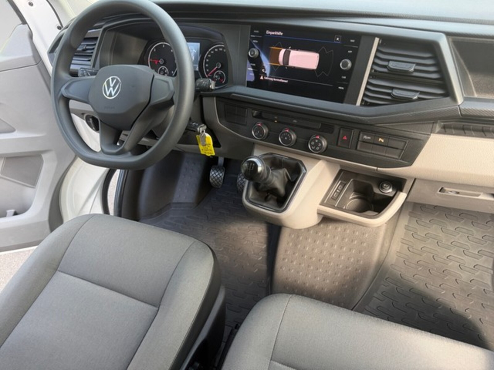 Volkswagen T6.1 Transporter Kasten langer Radstand – Bild 12