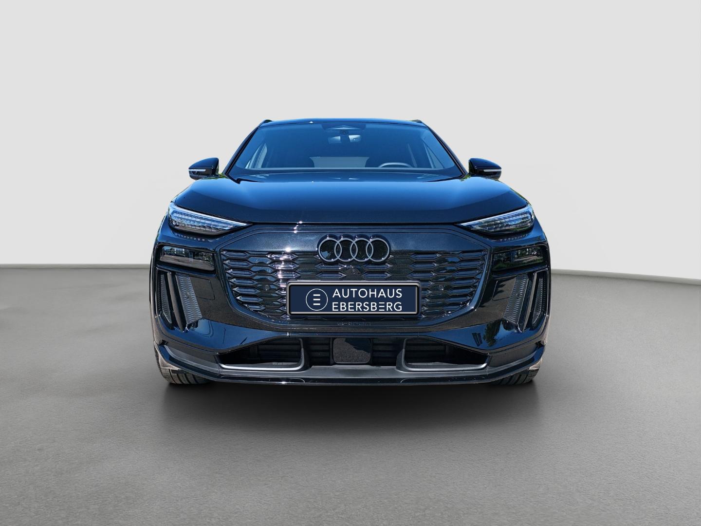 Image about Audi Q6 SUV e-tron e-tron quattro