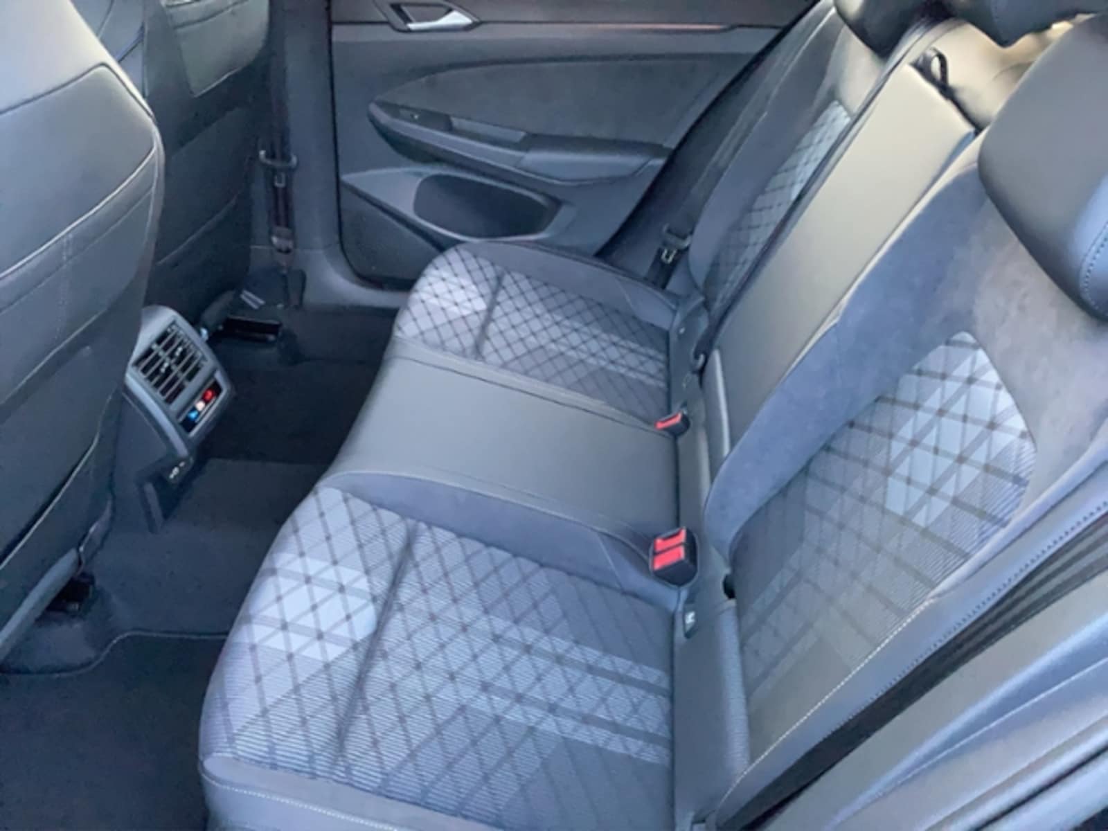 Volkswagen Golf Variant – Bild 10