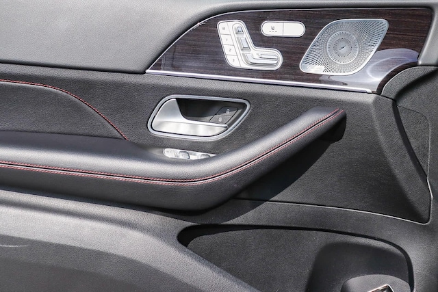Photo 29