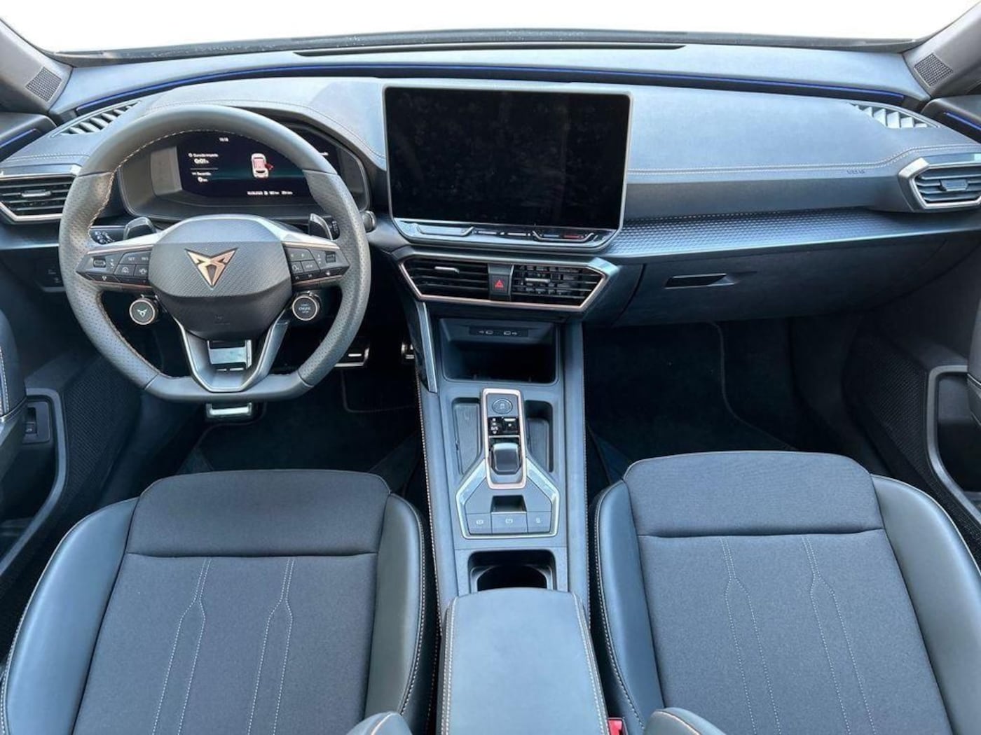CUPRA Formentor 1.5 eTSI DSG 110 kW (150 CV) — photo 4