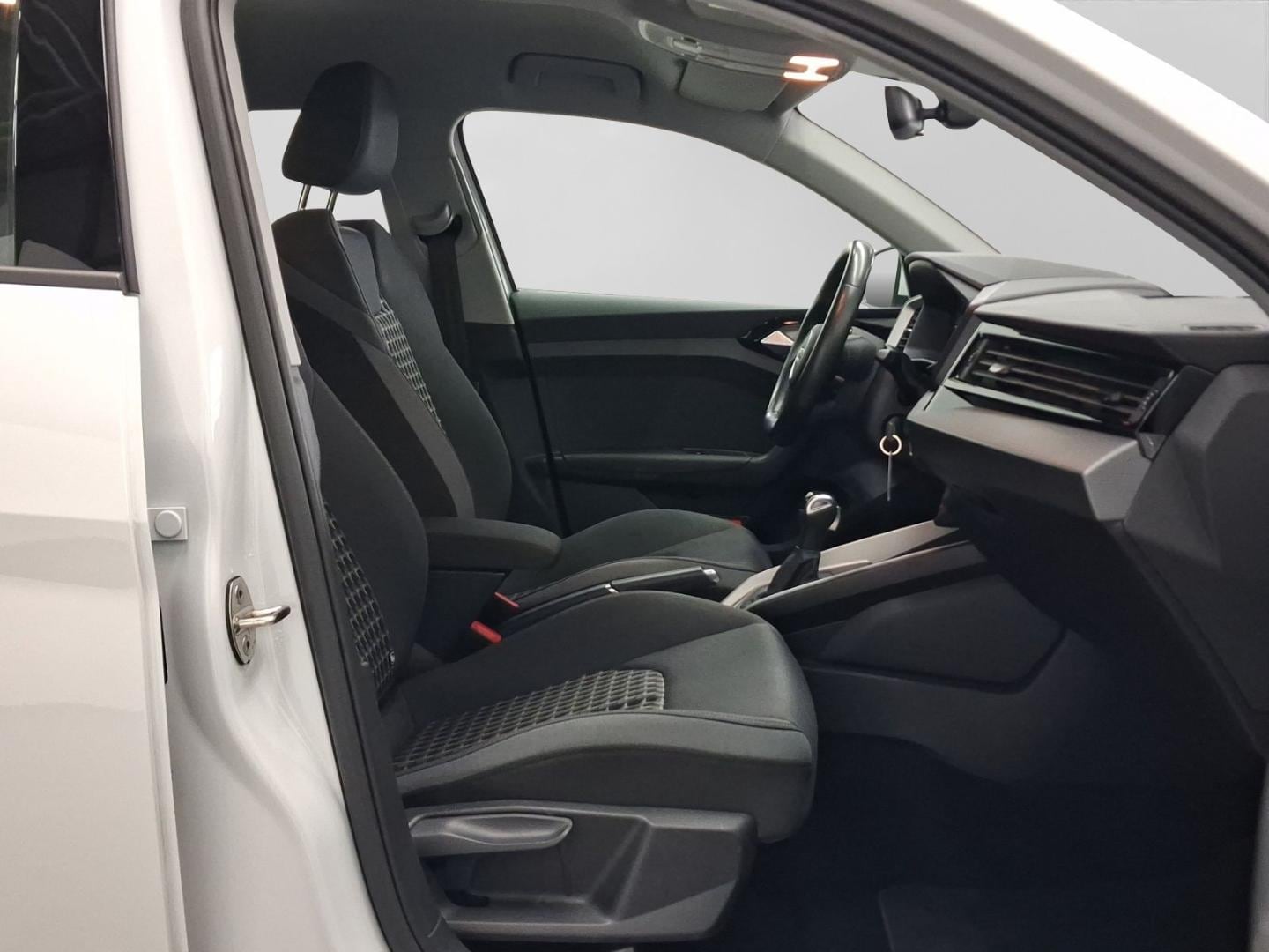 Bild über Audi A1 Sportback advanced 30 TFSI S tronic - für weitere Informationen kontaktieren Sie den Audi Partner