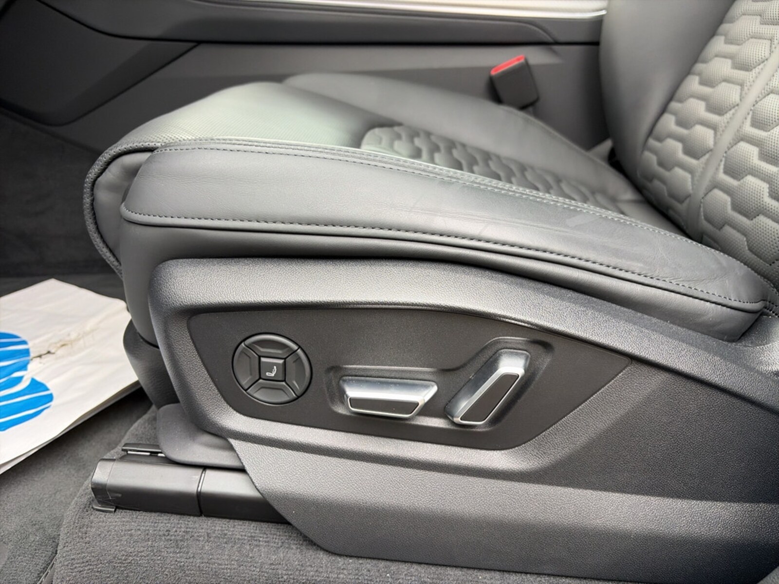 Audi RS Q8 – Bild 19