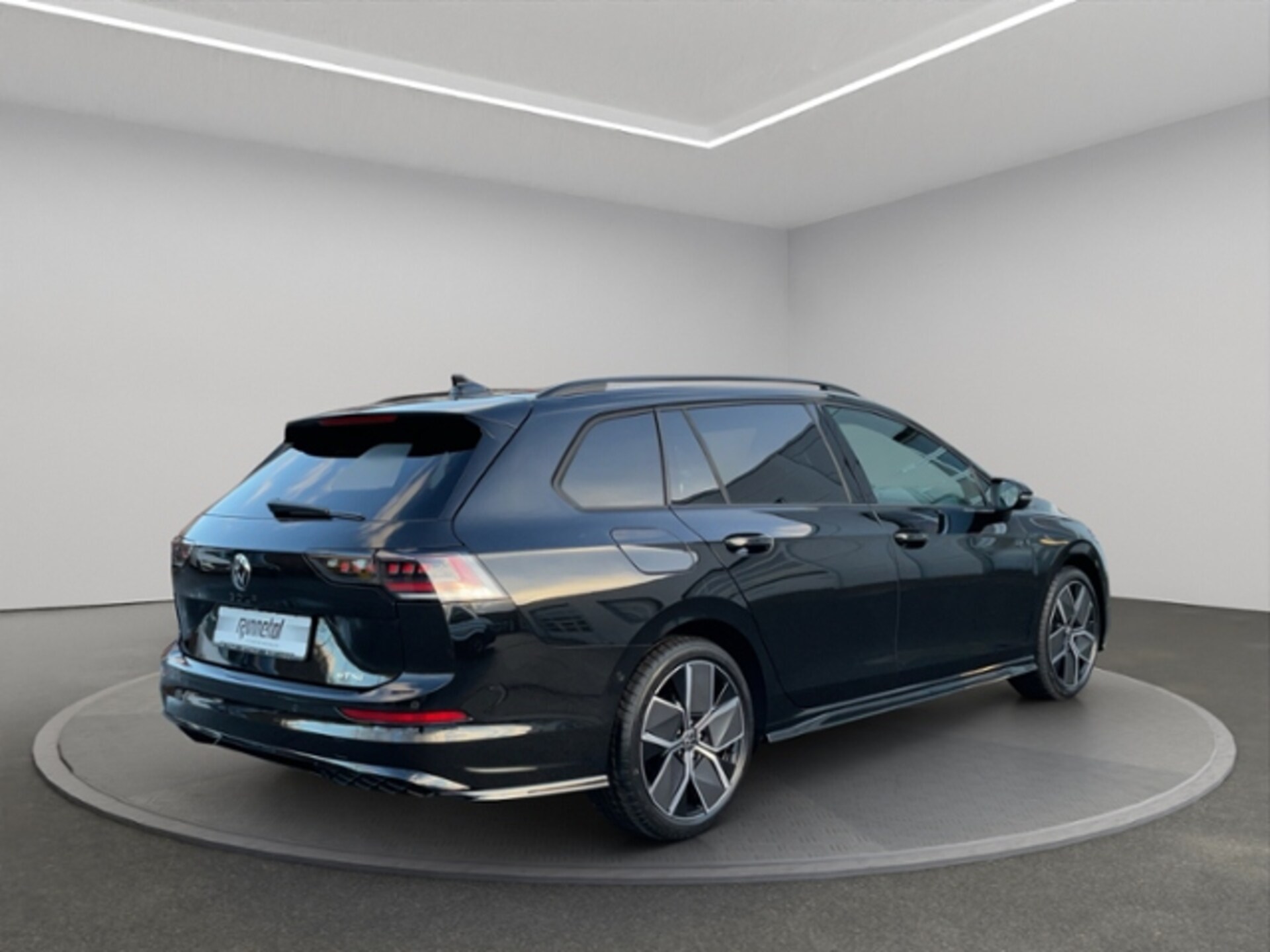 Volkswagen Golf Variant R-Line