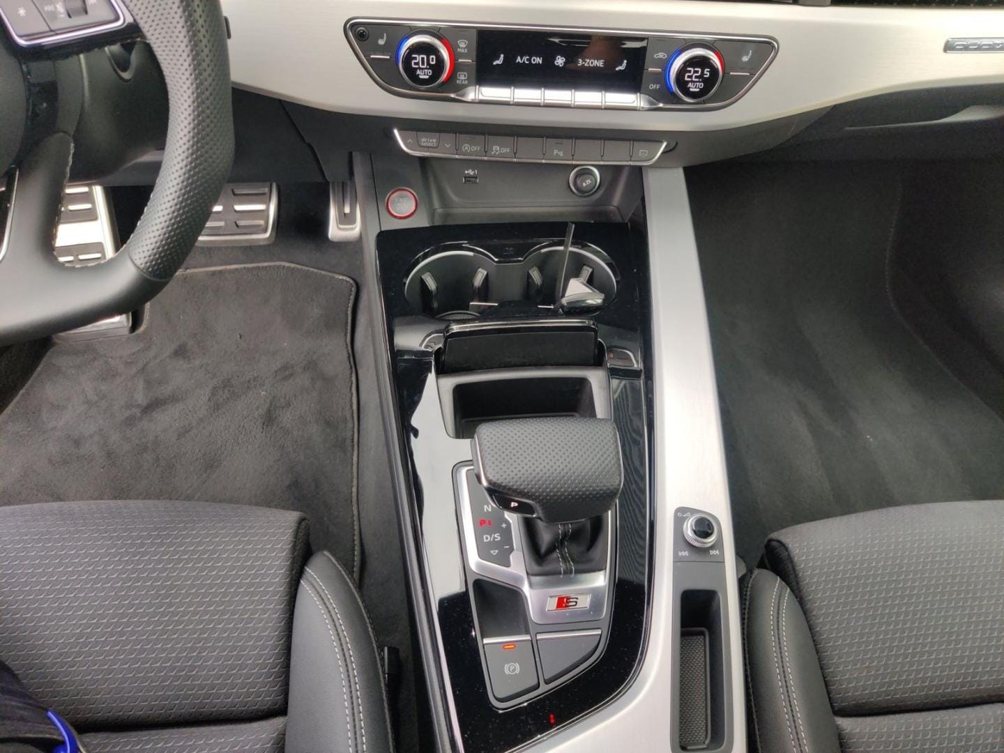 Bild über - für weitere Informationen kontaktieren Sie den Audi Partner