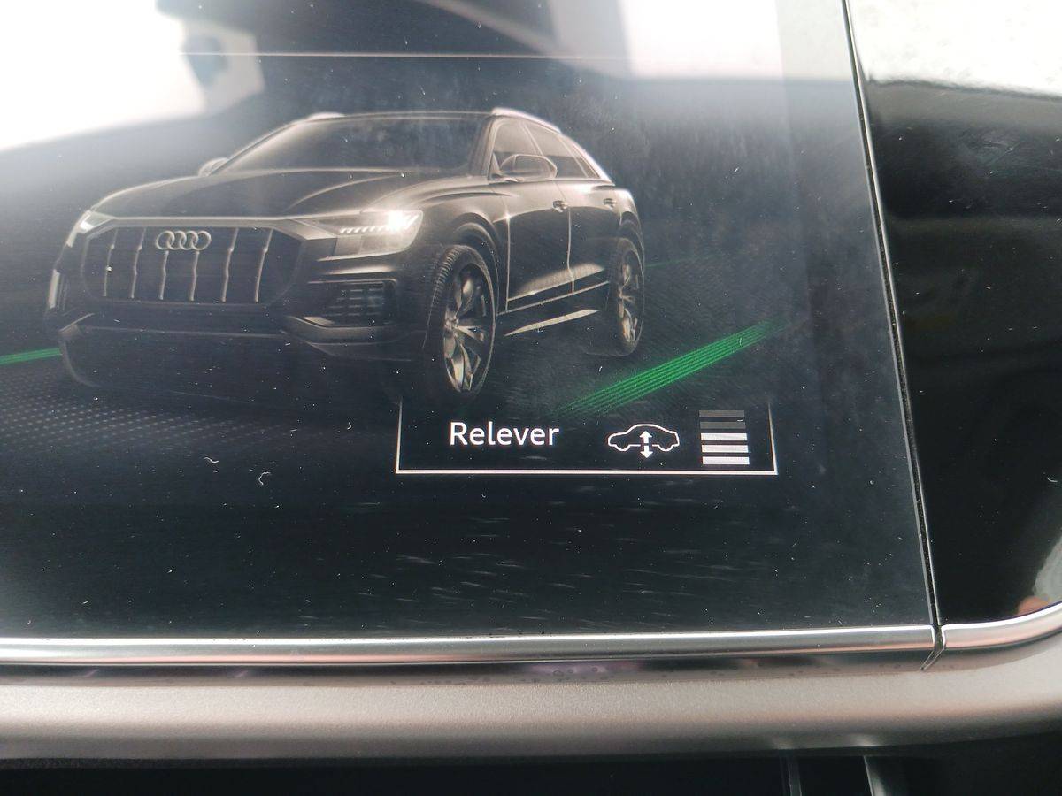 Image about Audi Q8 TFSI e Advanced 55 TFSI e quattro 280 kW (381 ch) tiptronic